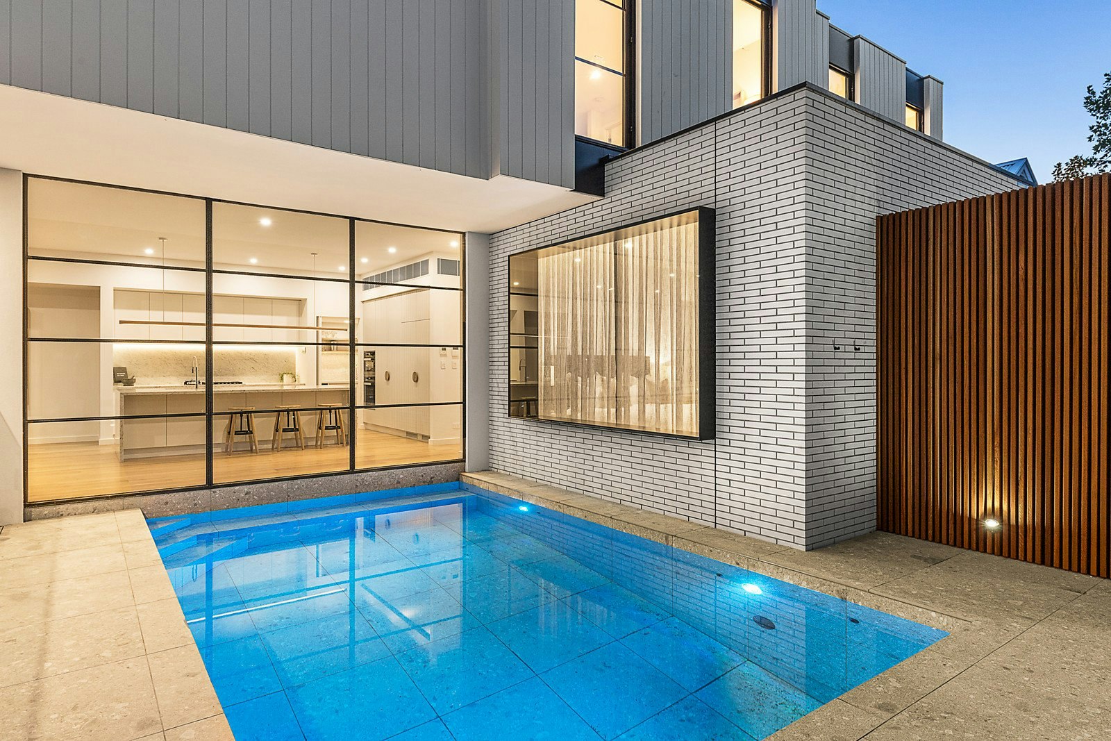 10 Chatham Road, Canterbury, VIC