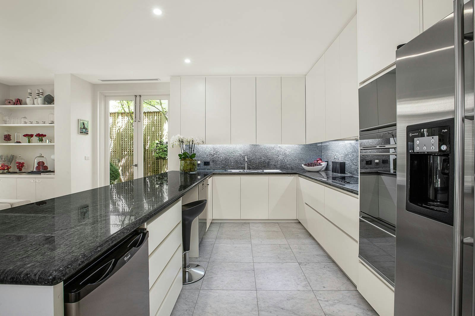 38 Mercer Road, Armadale, VIC