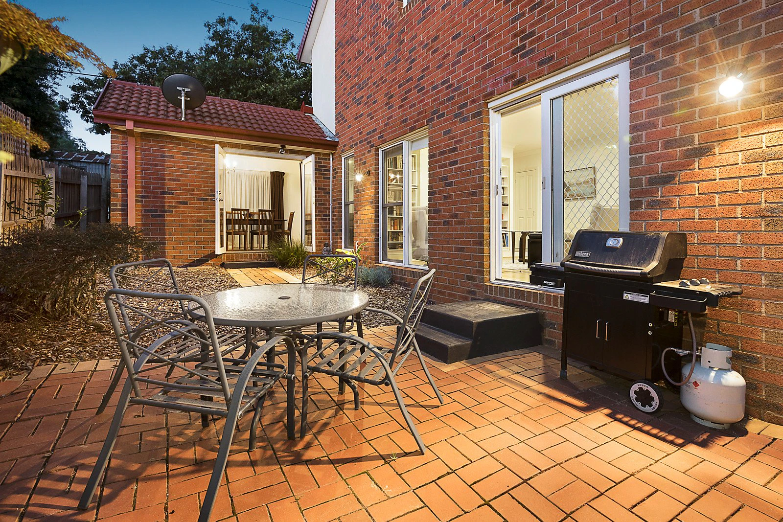 2a Lancaster Street, Ashburton, VIC
