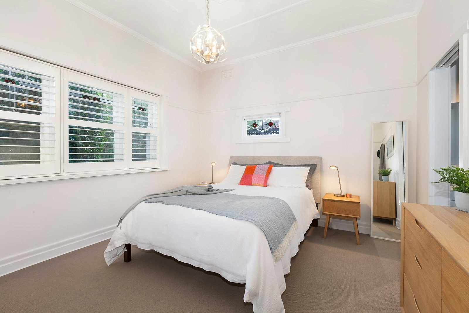 12 Irymple Avenue, Kew East, VIC