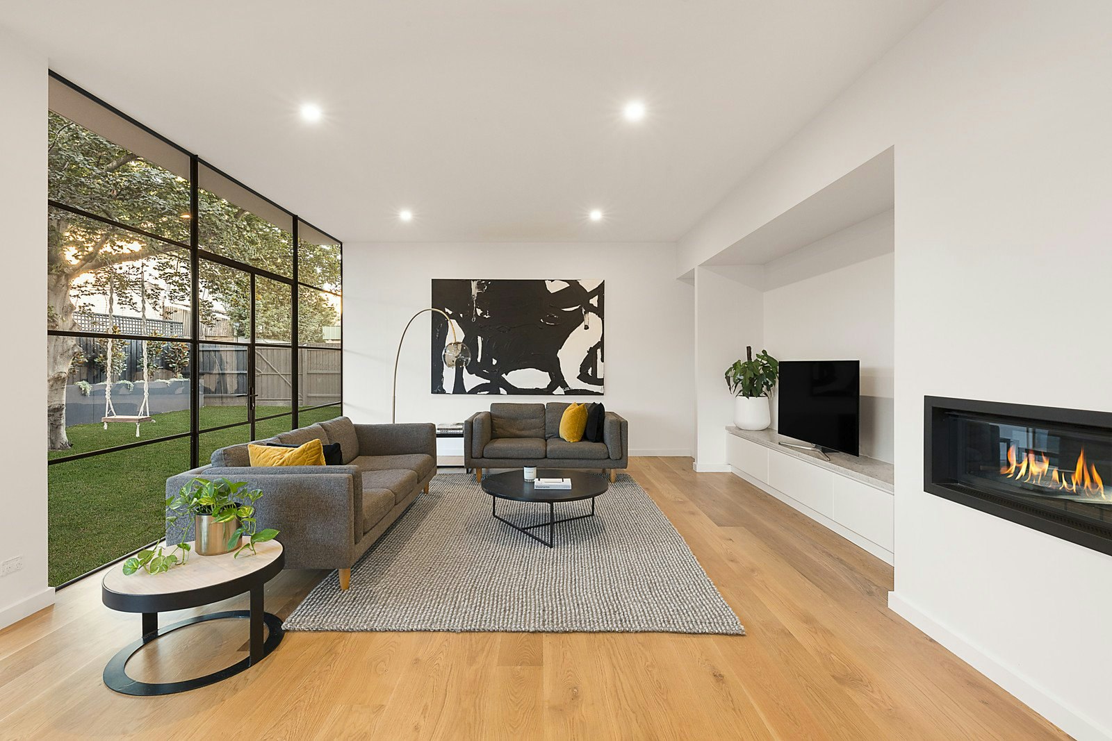 10 Chatham Road, Canterbury, VIC