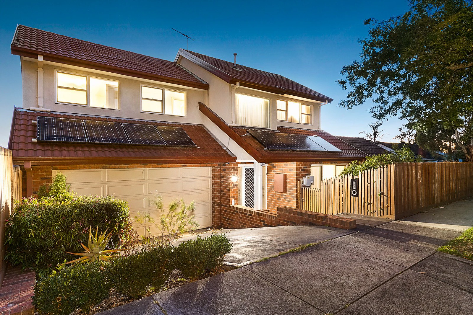 2a Lancaster Street, Ashburton, VIC