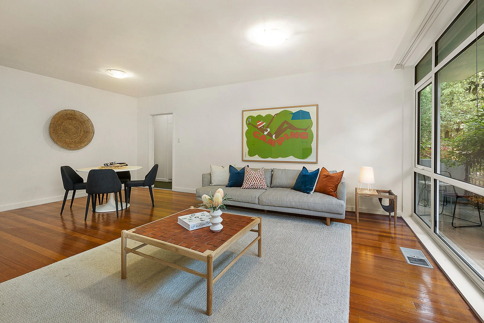 1/2 Maple Grove, Toorak, VIC