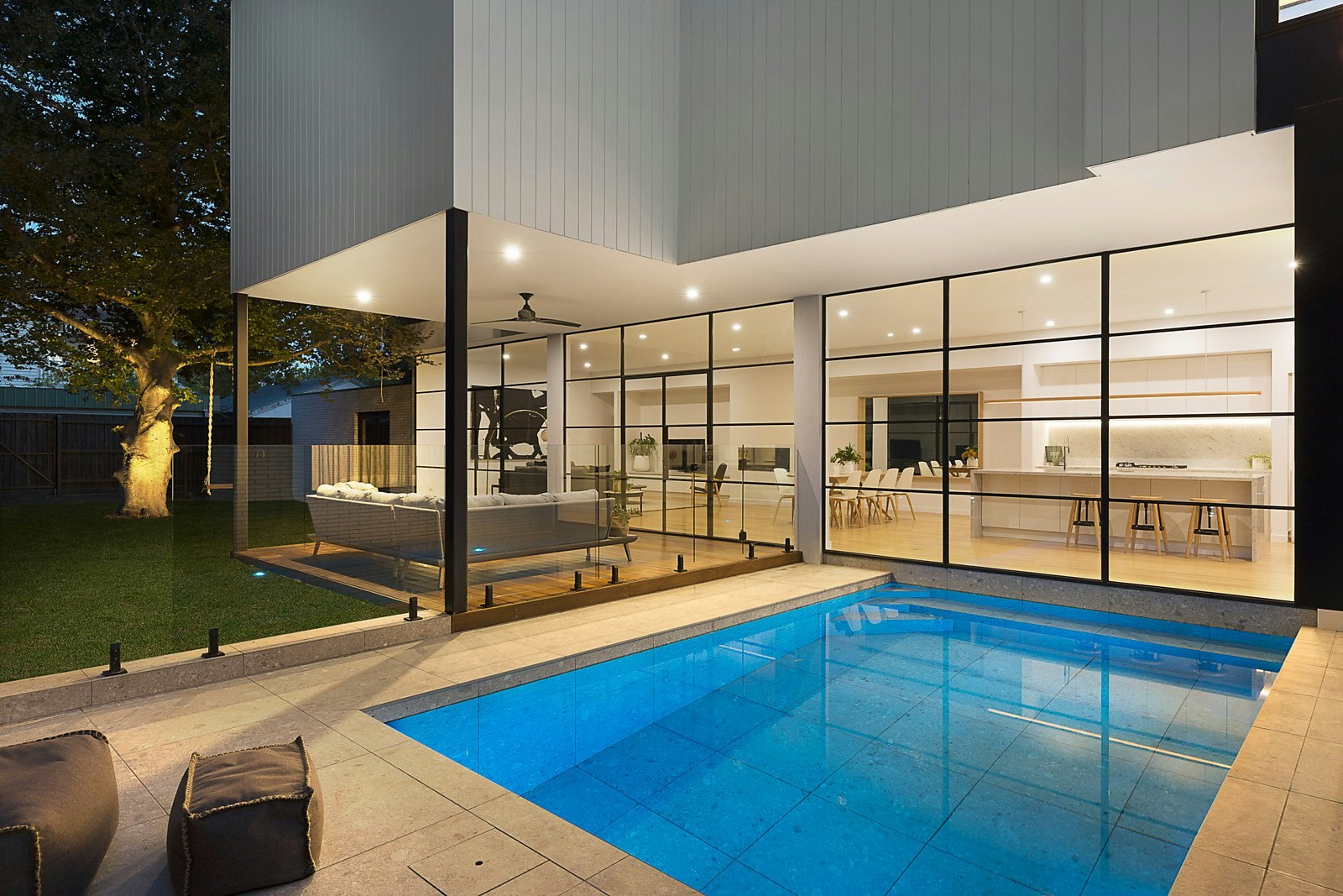 10 Chatham Road, Canterbury, VIC