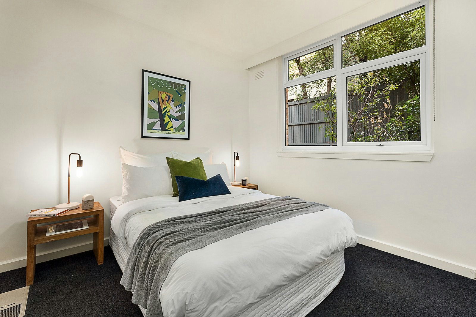 1/2 Maple Grove, Toorak, VIC