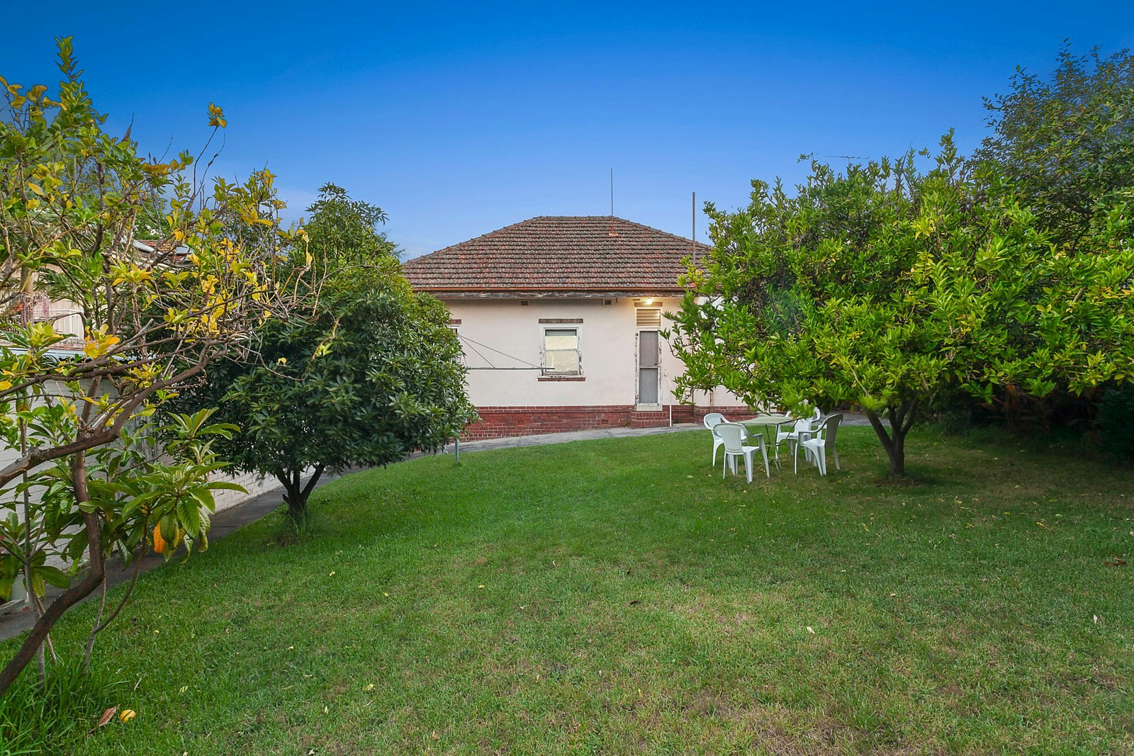 15 Lansell Crescent, Camberwell, VIC