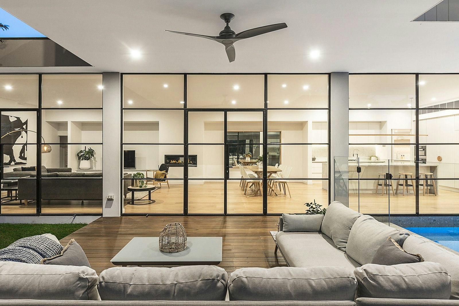 10 Chatham Road, Canterbury, VIC