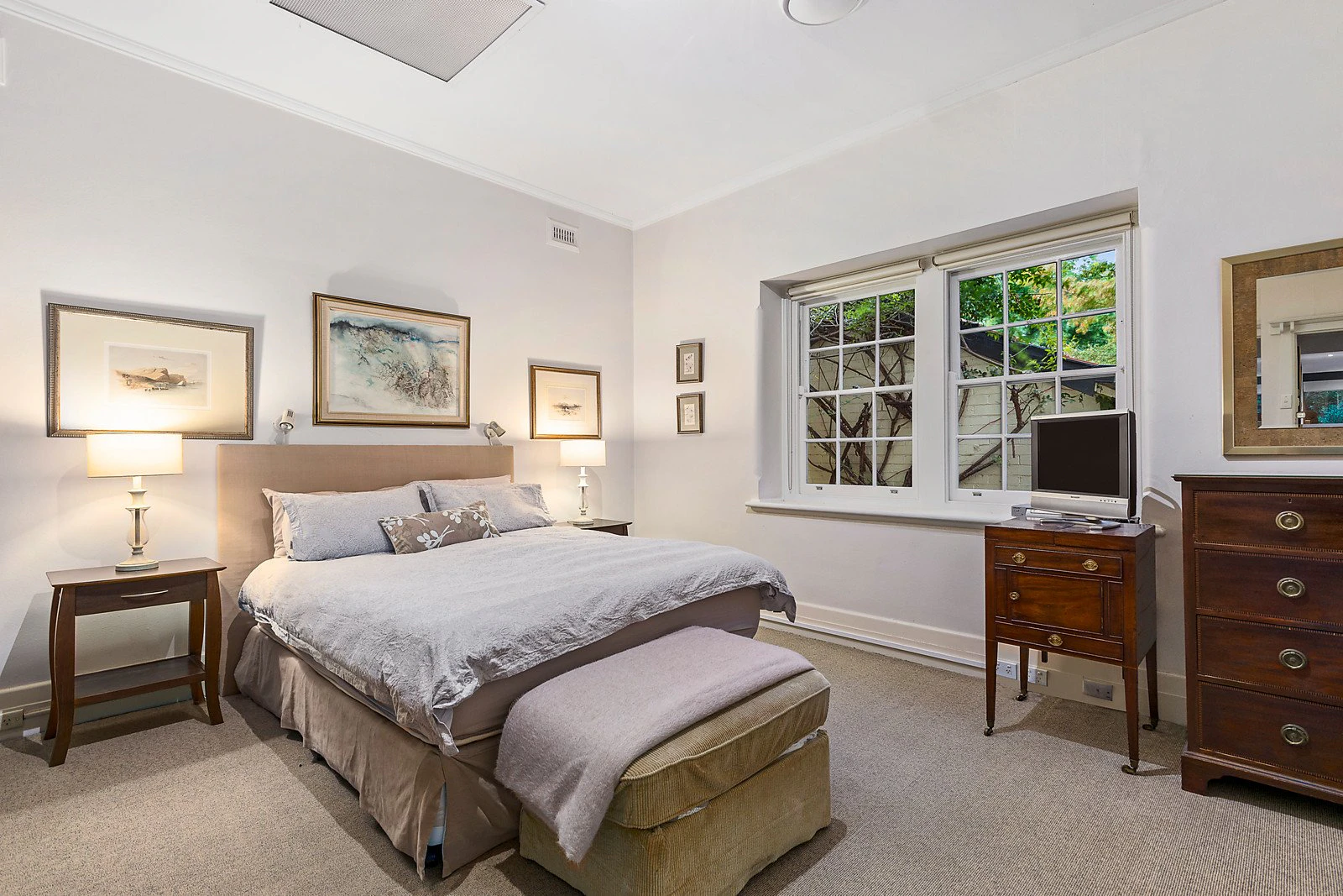 25 Woodside Crescent, Toorak, VIC