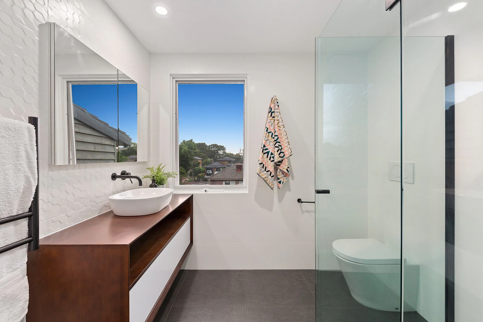 6 Richards Avenue, Glen Iris, VIC
