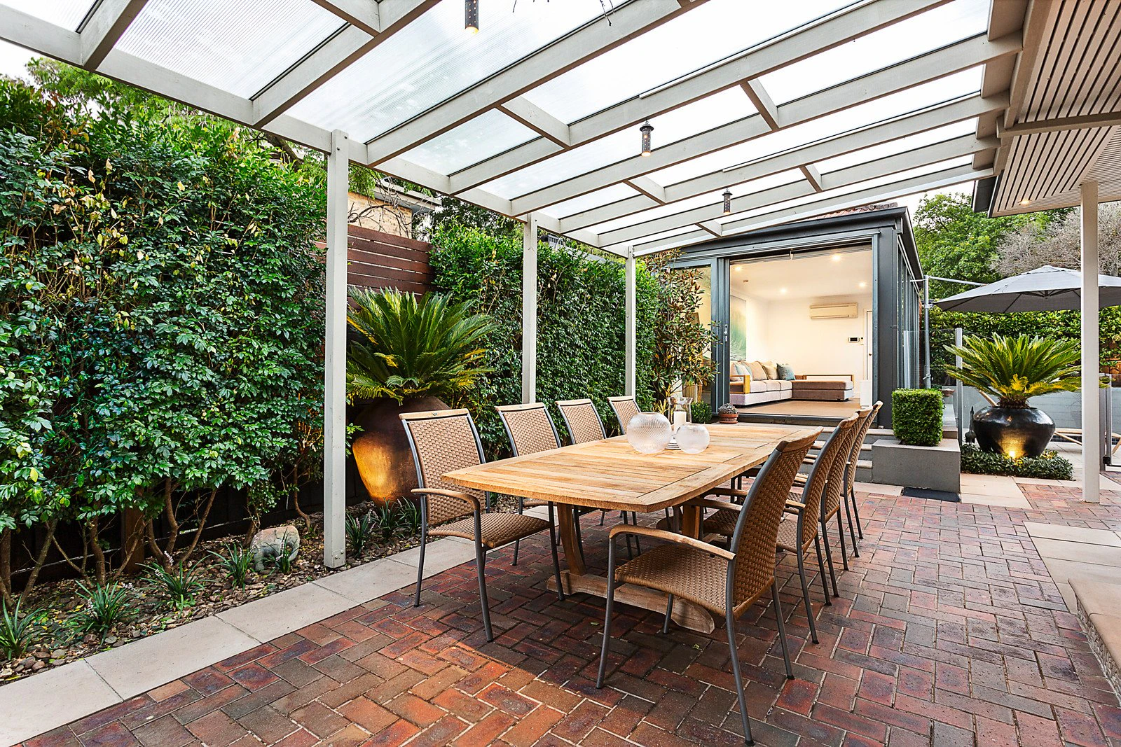 16 Cloverdale Road, Glen Iris, VIC