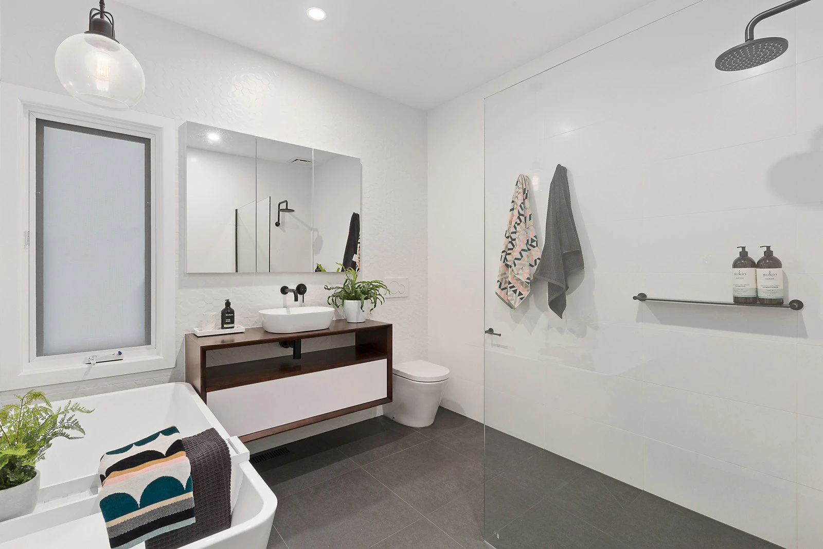 6 Richards Avenue, Glen Iris, VIC