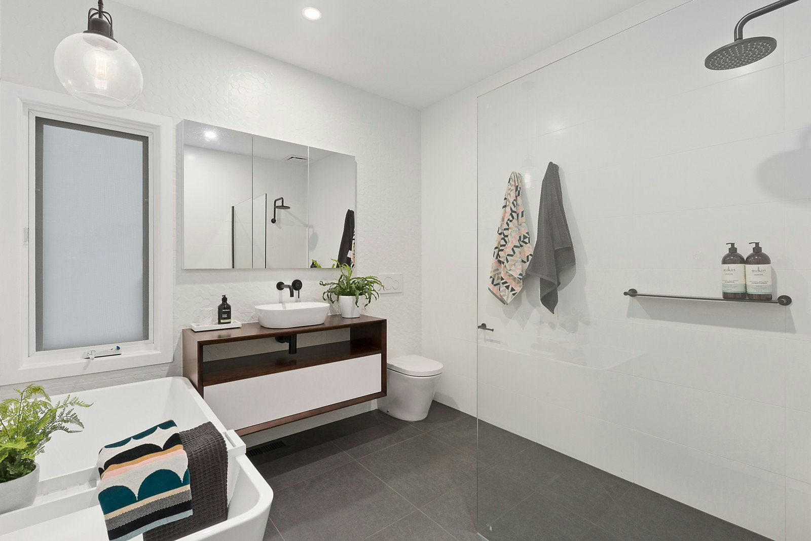 6 Richards Avenue, Glen Iris, VIC