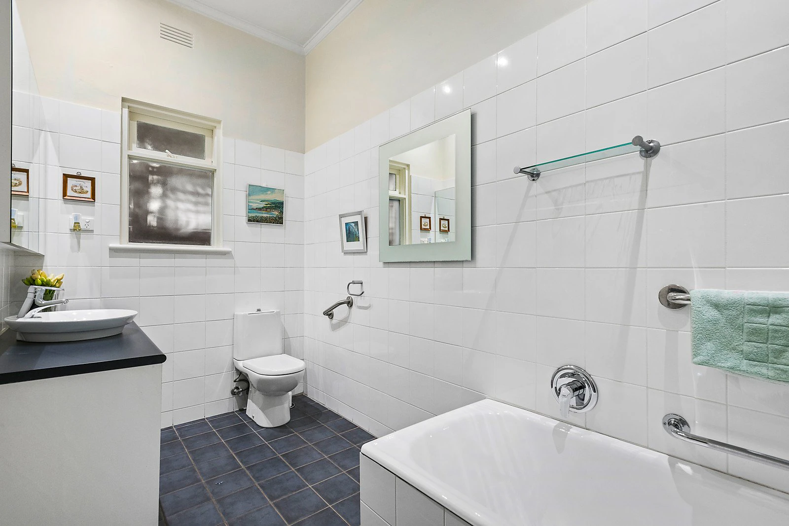 25 Woodside Crescent, Toorak, VIC