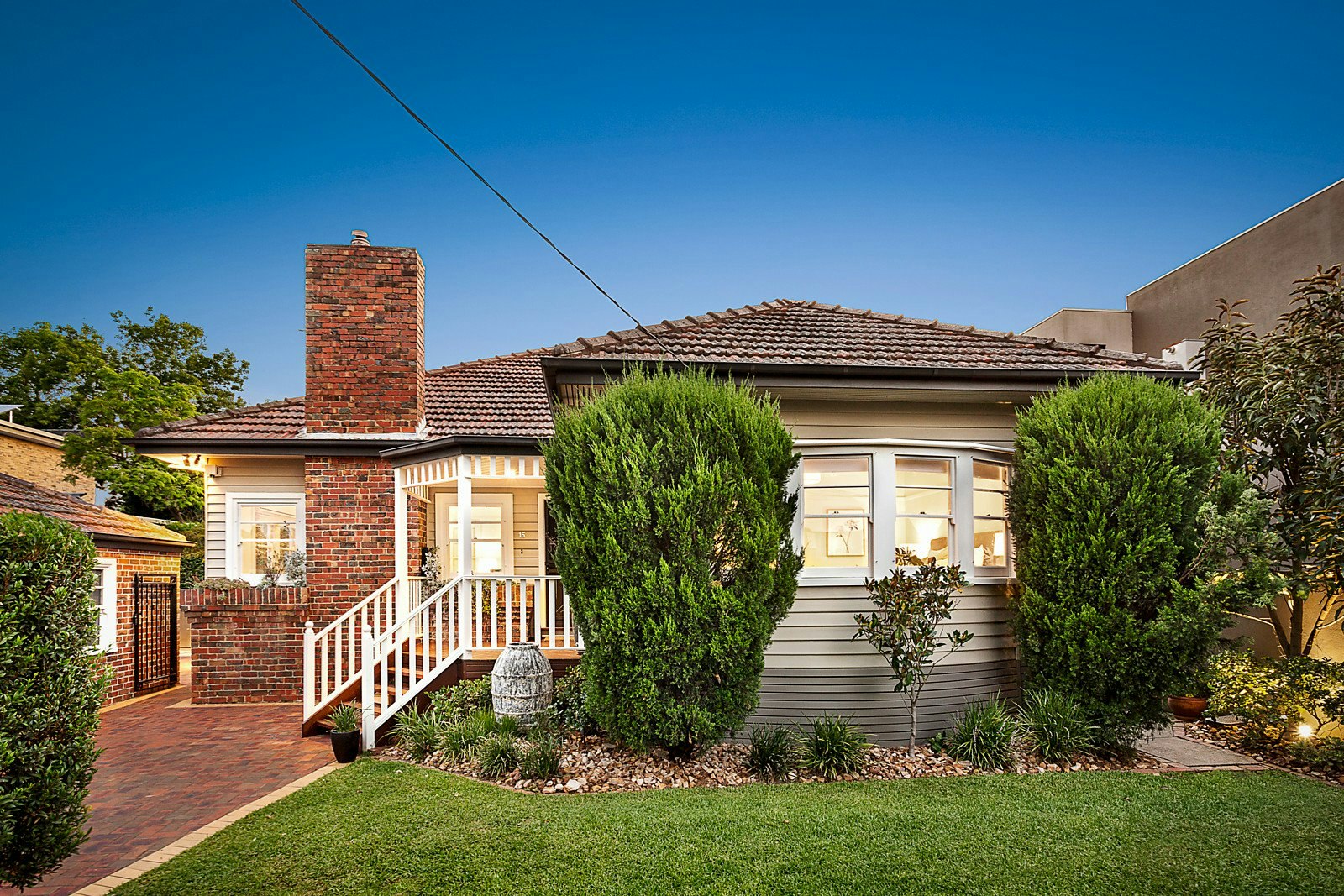 16 Cloverdale Road, Glen Iris, VIC