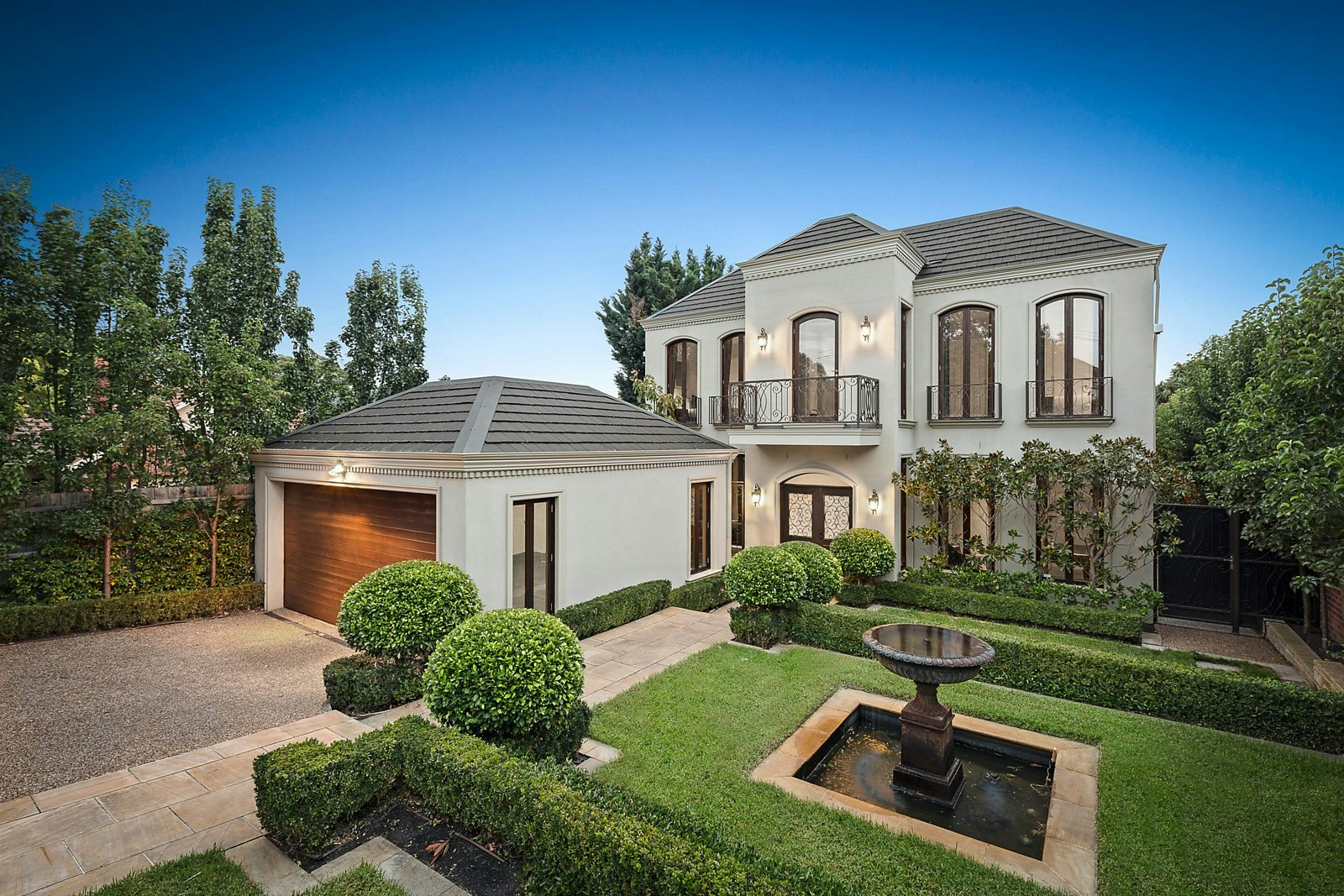 16 Neave Street, Hawthorn East, VIC