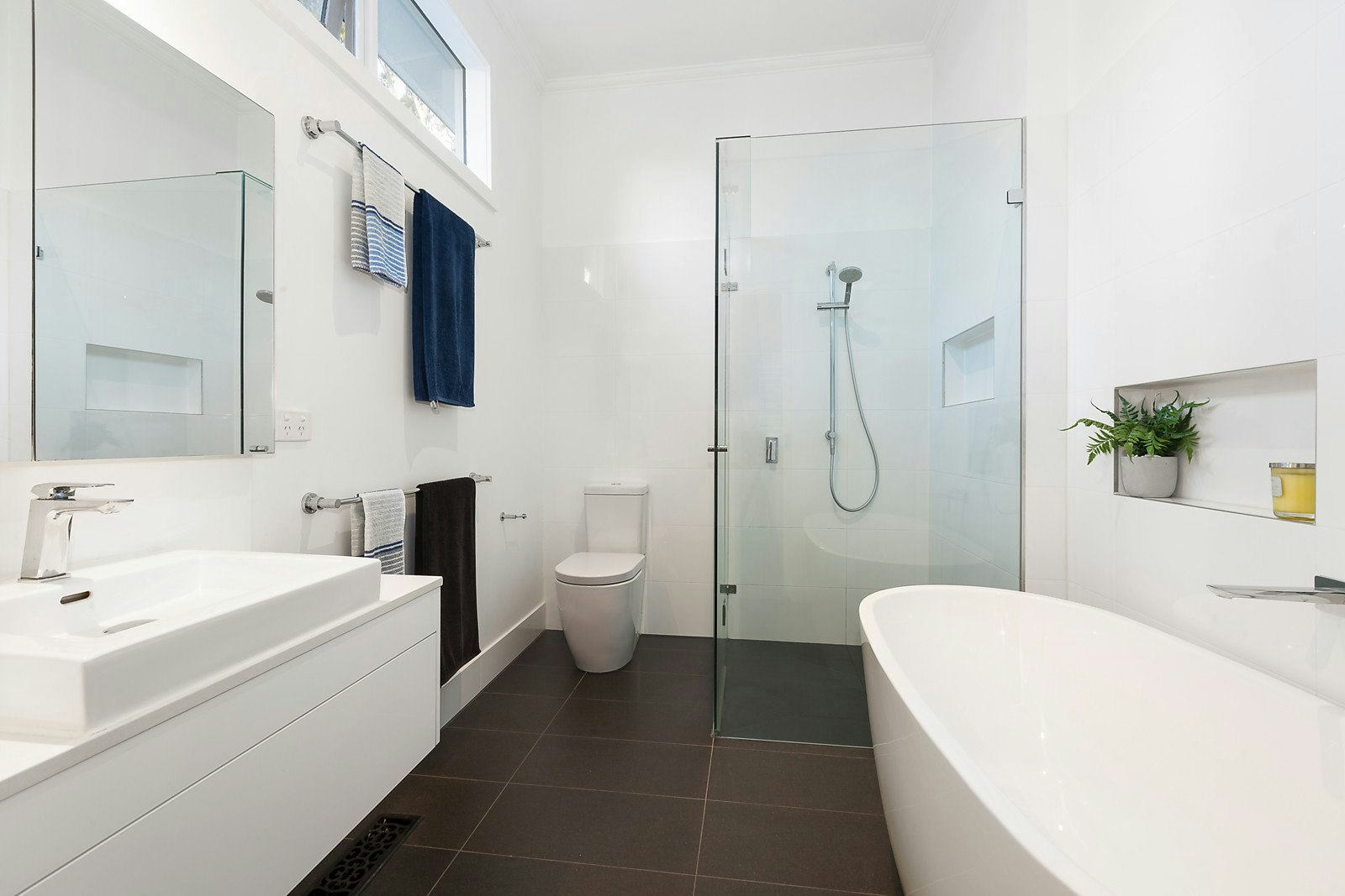 12 Irymple Avenue, Kew East, VIC