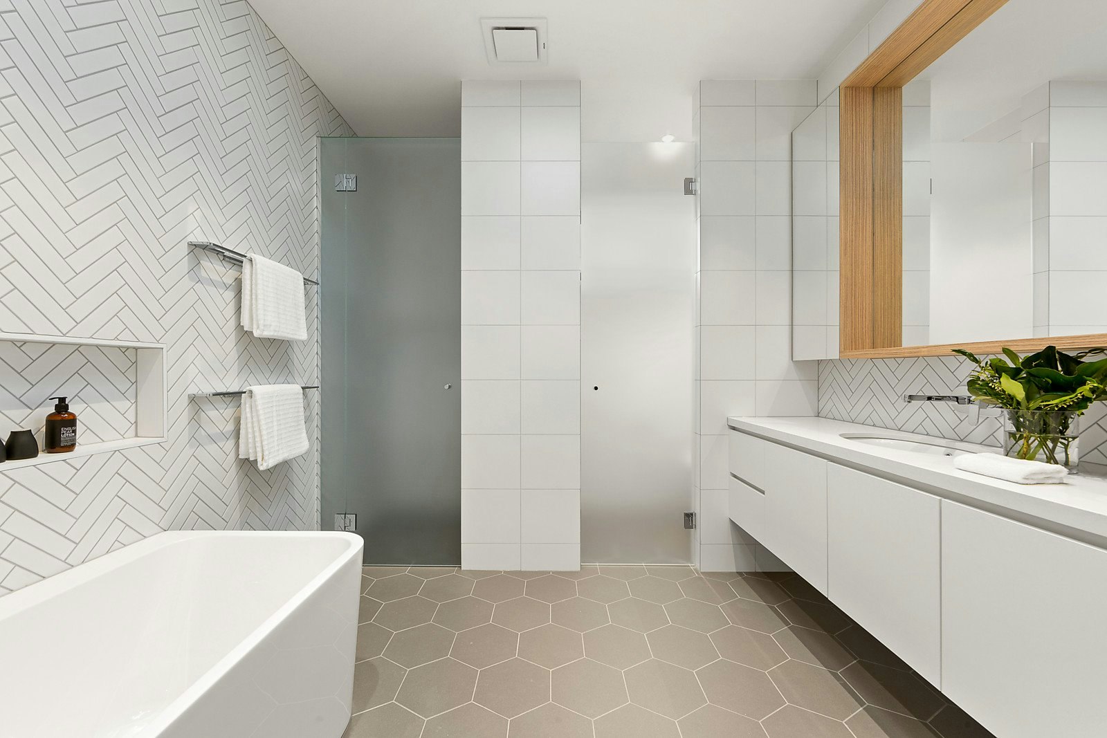 24 Van Ness Avenue, Glen Iris, VIC