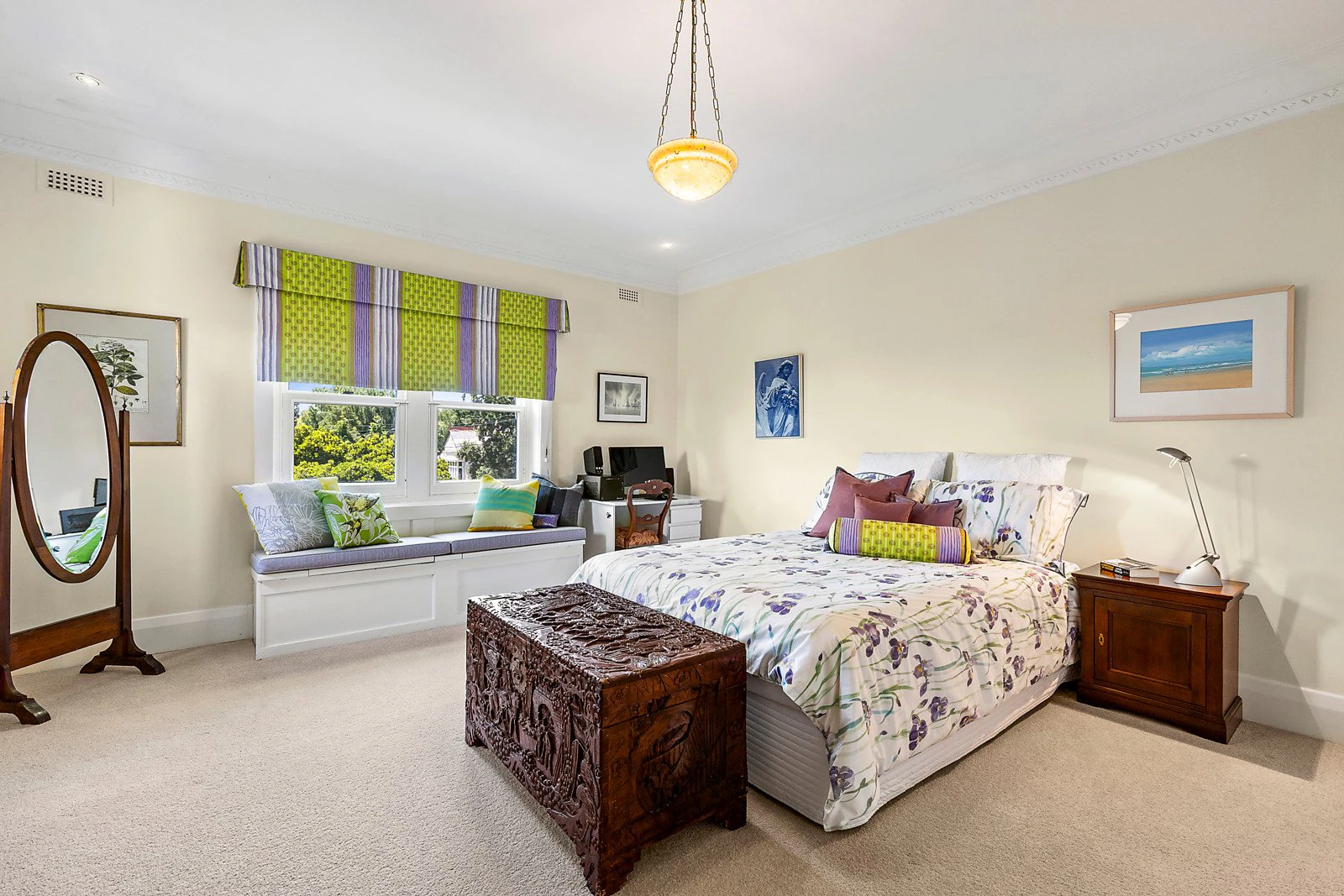 15 Victoria Crescent, Mont Albert, VIC