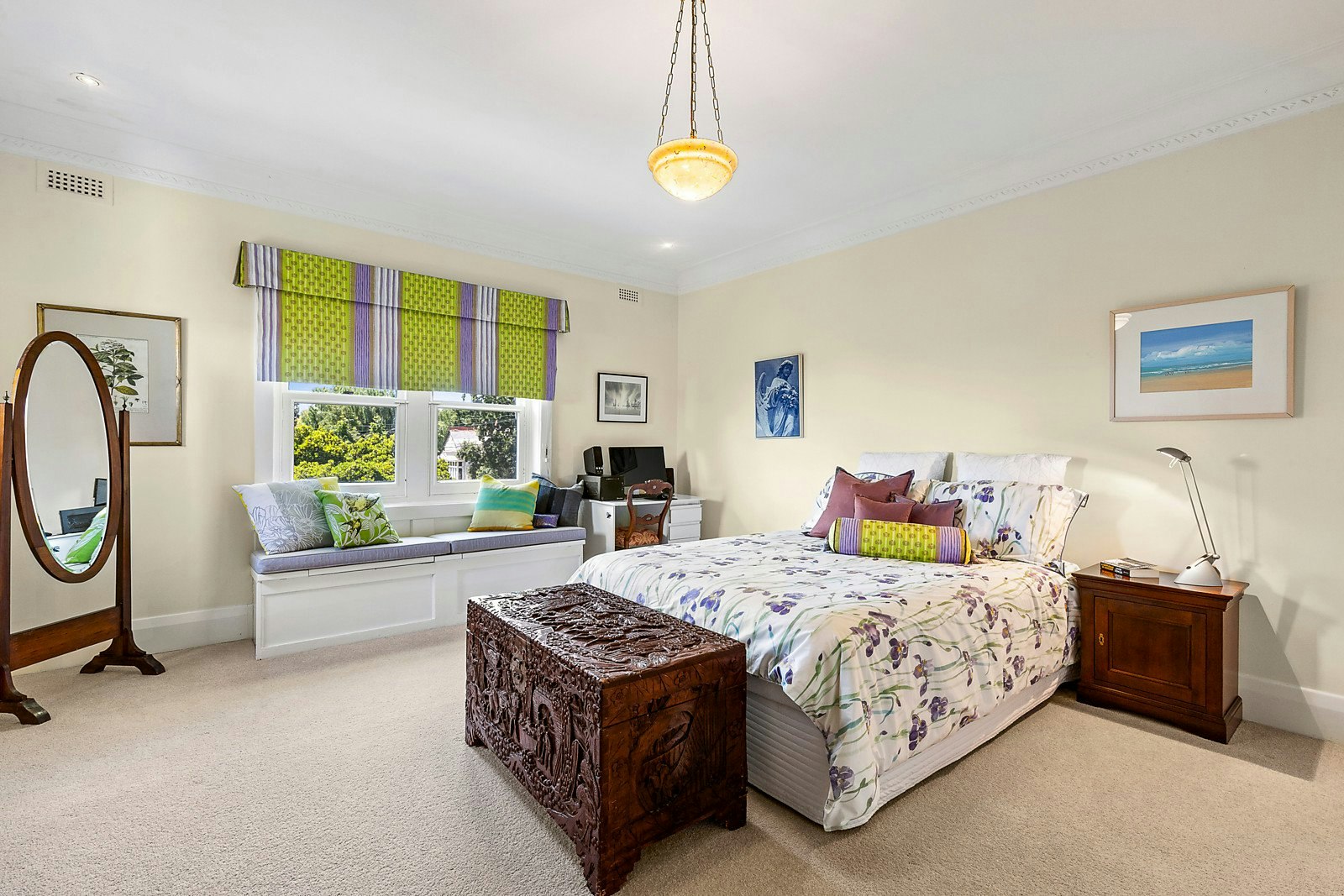 15 Victoria Crescent, Mont Albert, VIC