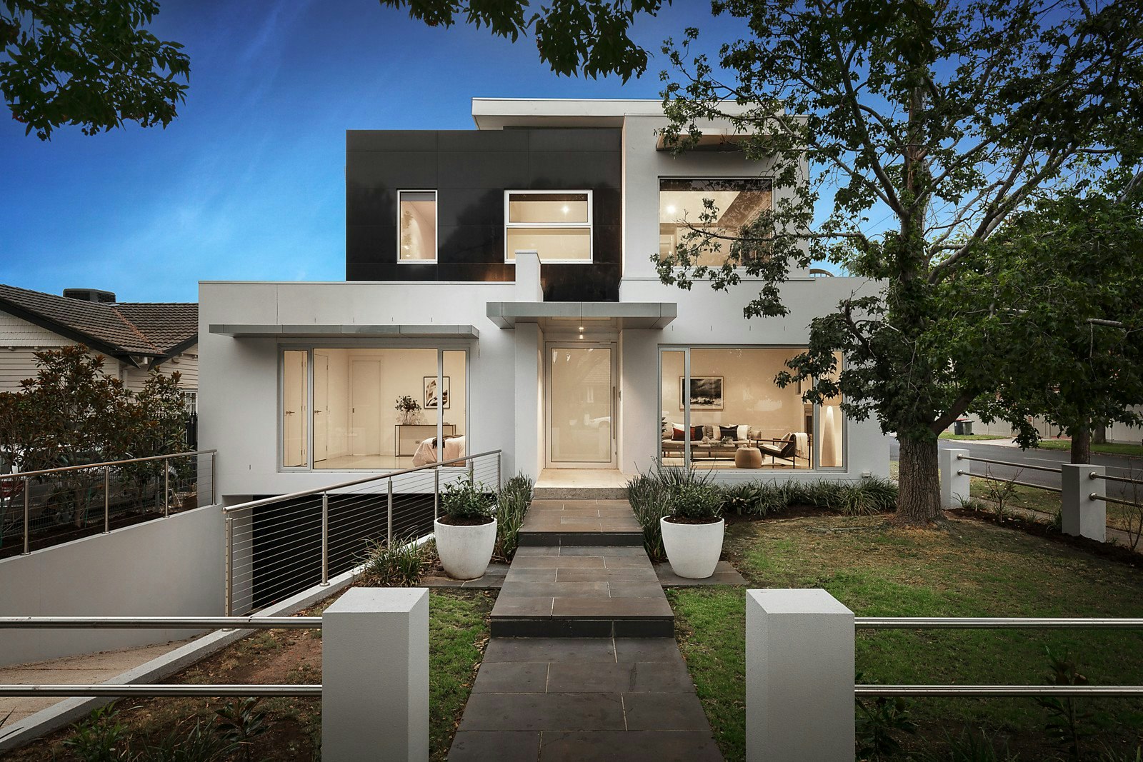 47 Linacre Road, Hampton, VIC