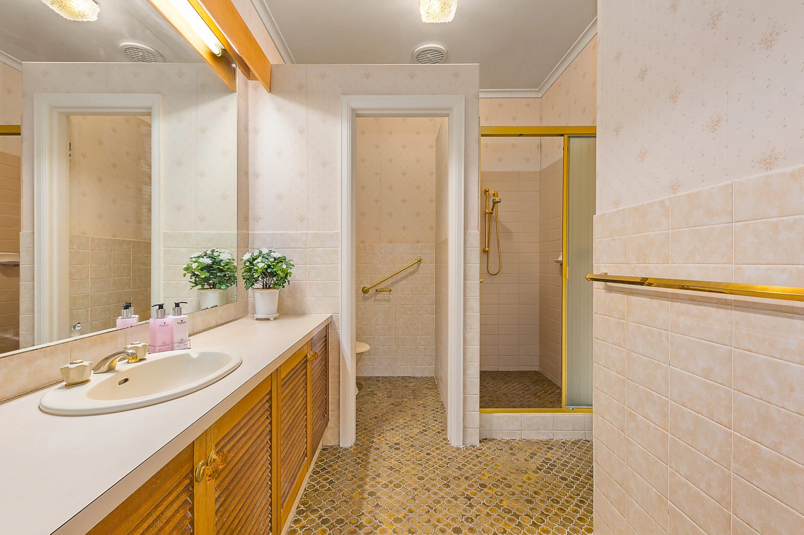 3 Remon Avenue, Camberwell, VIC
