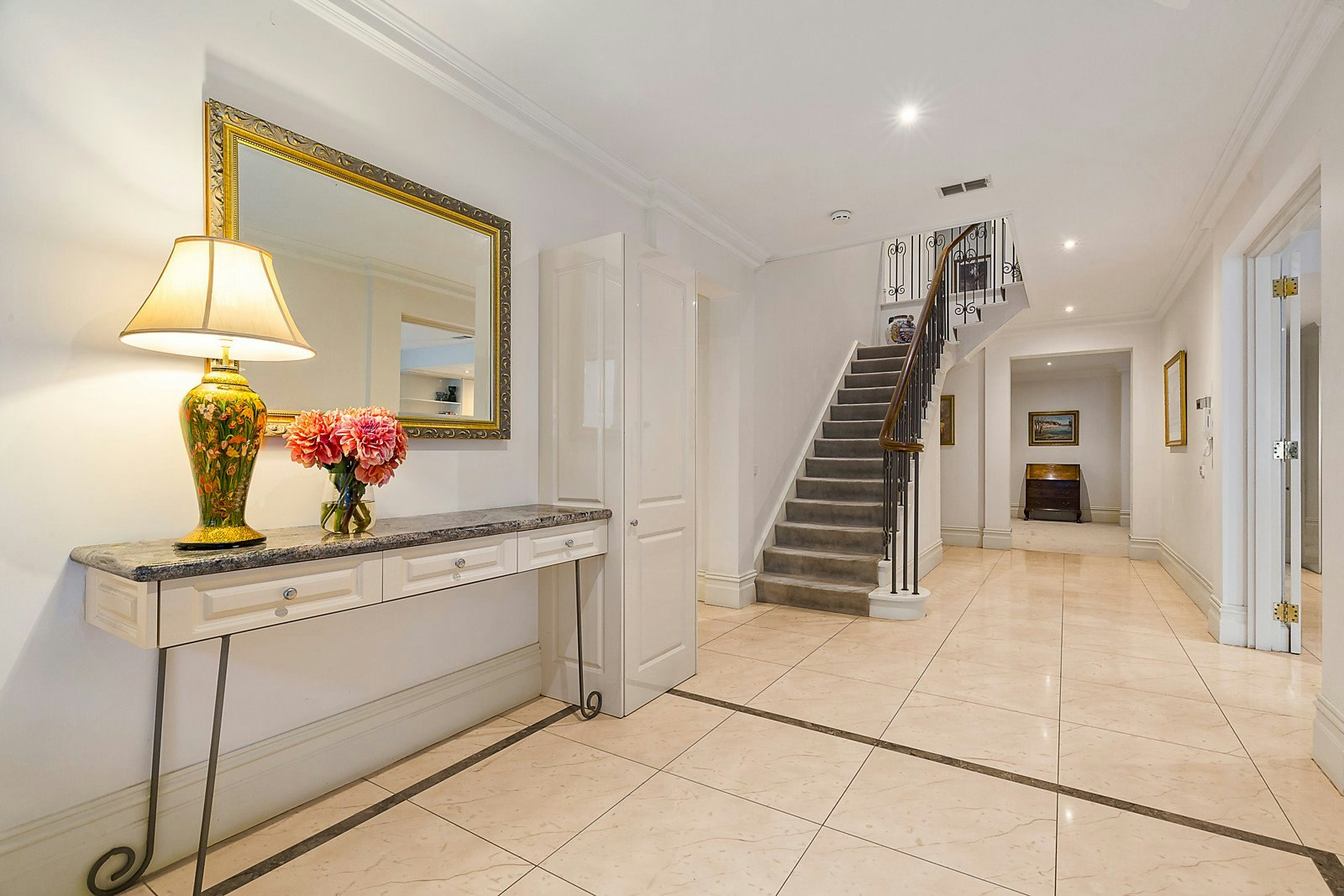 1 Cloverdale Avenue, Toorak, VIC