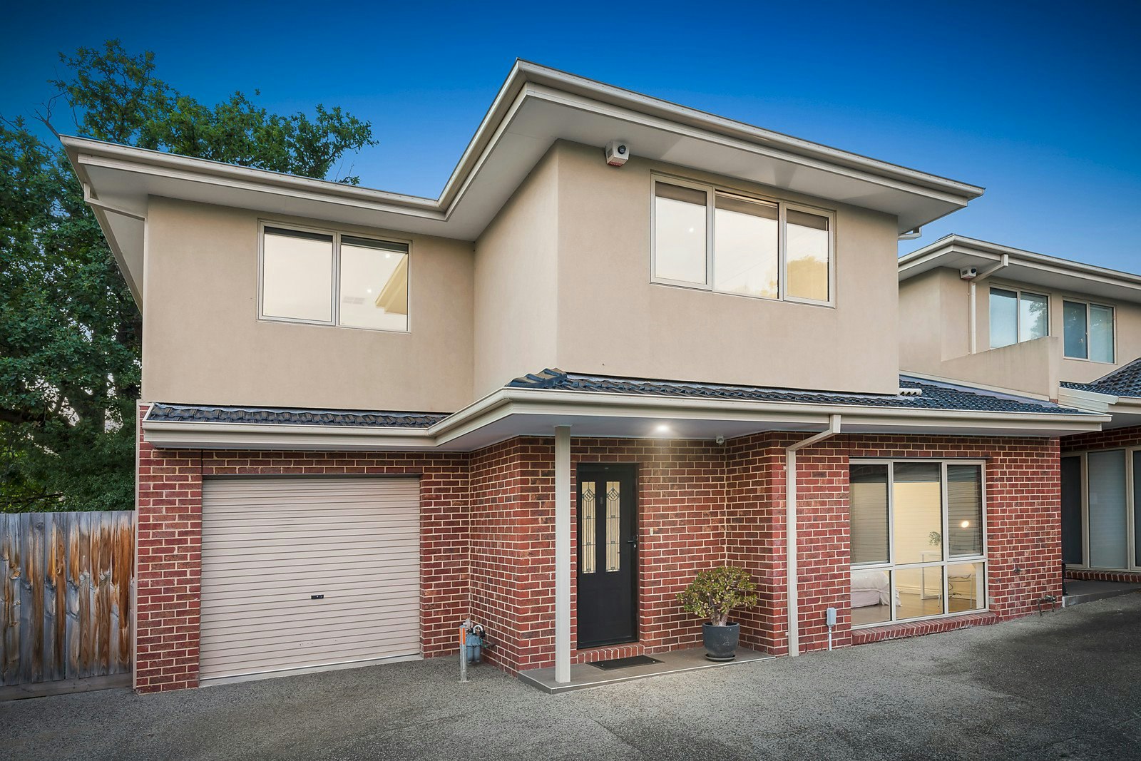 2/1 Duncan Street, Box Hill South, VIC