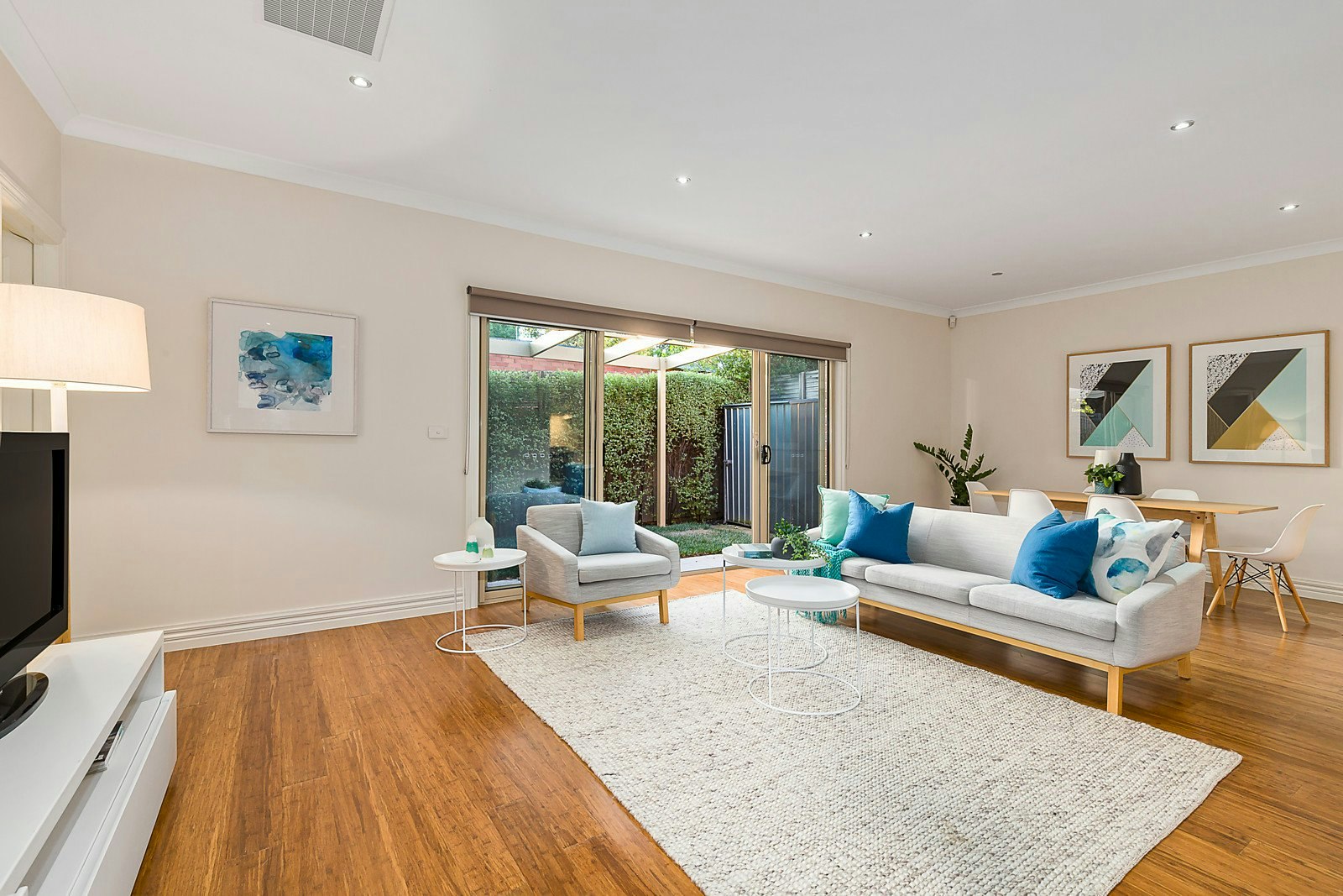 2/1 Duncan Street, Box Hill South, VIC