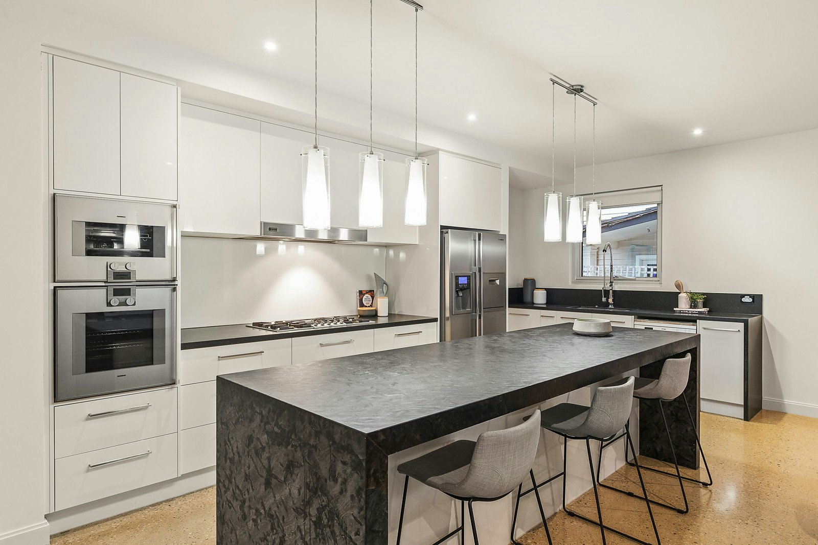 47 Linacre Road, Hampton, VIC