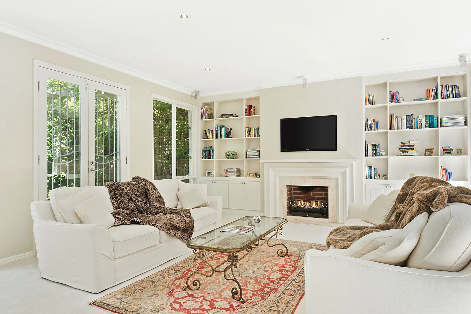 11A Rostrevor Parade, Mont Albert, VIC