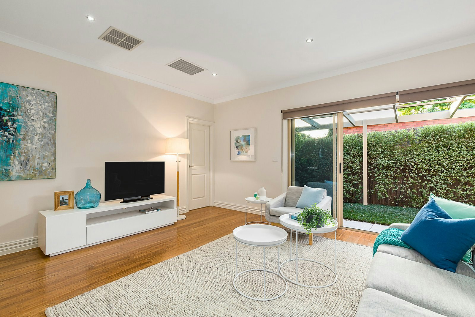 2/1 Duncan Street, Box Hill South, VIC