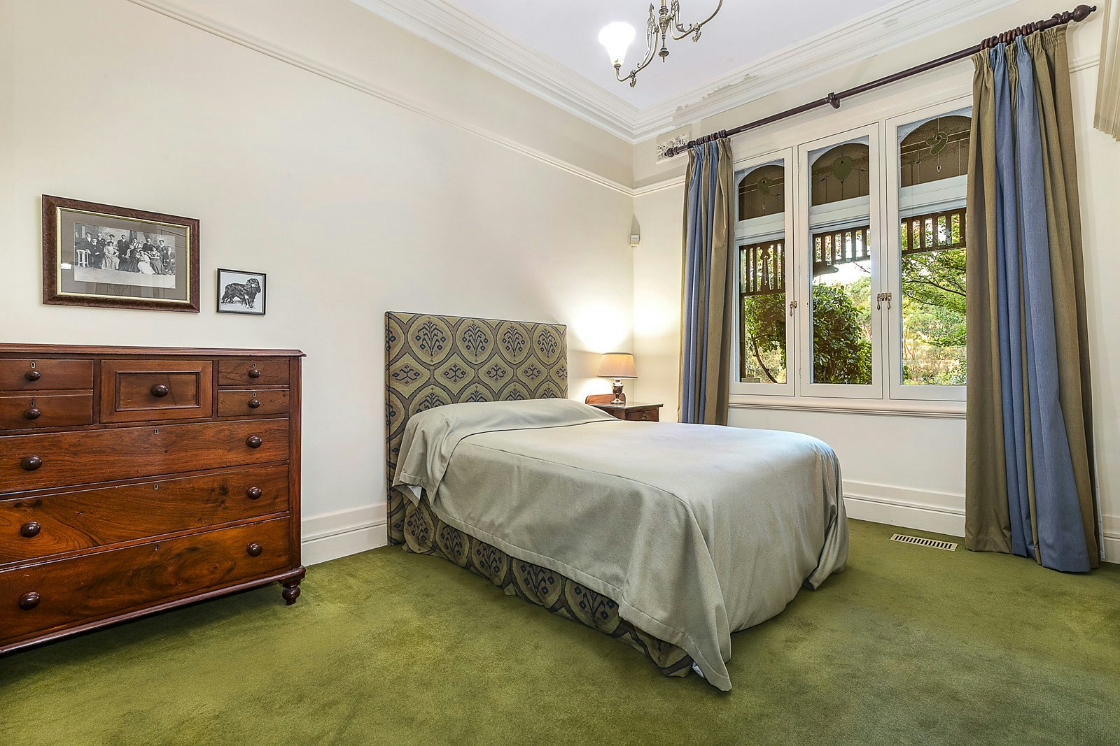 144 Canterbury Road, Middle Park, VIC