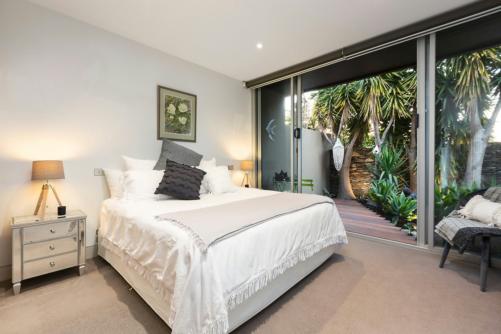 27a Irymple Avenue, Glen Iris, VIC