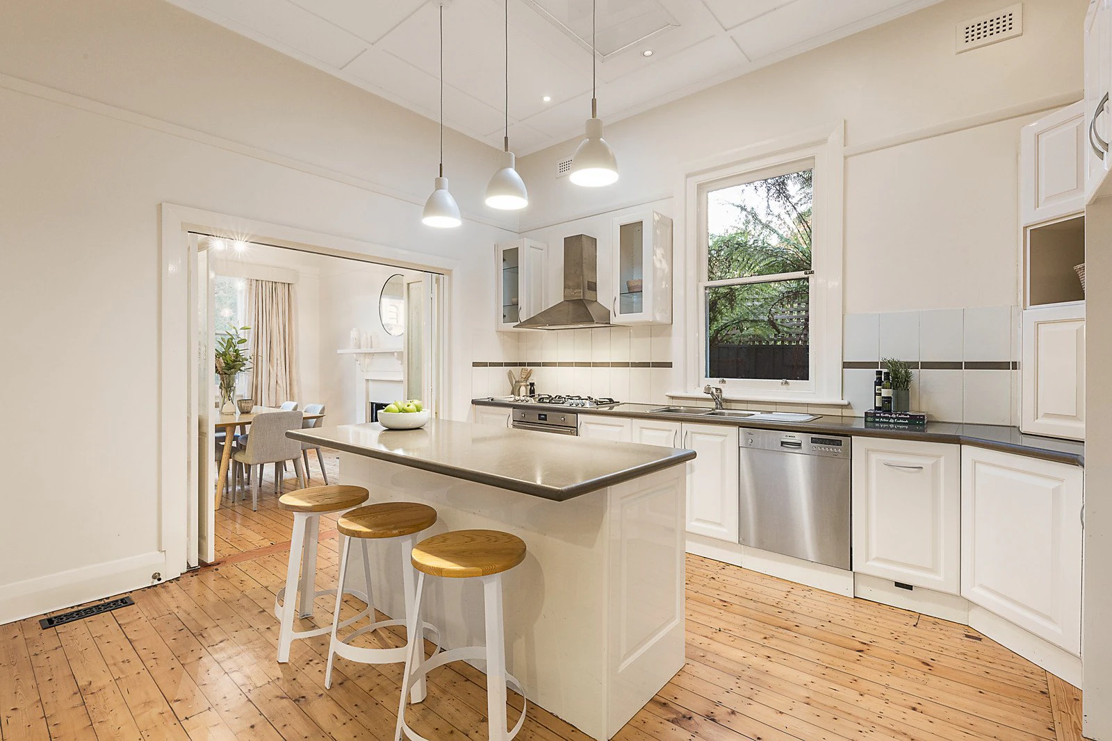 4 Victor Road, Glen Iris, VIC