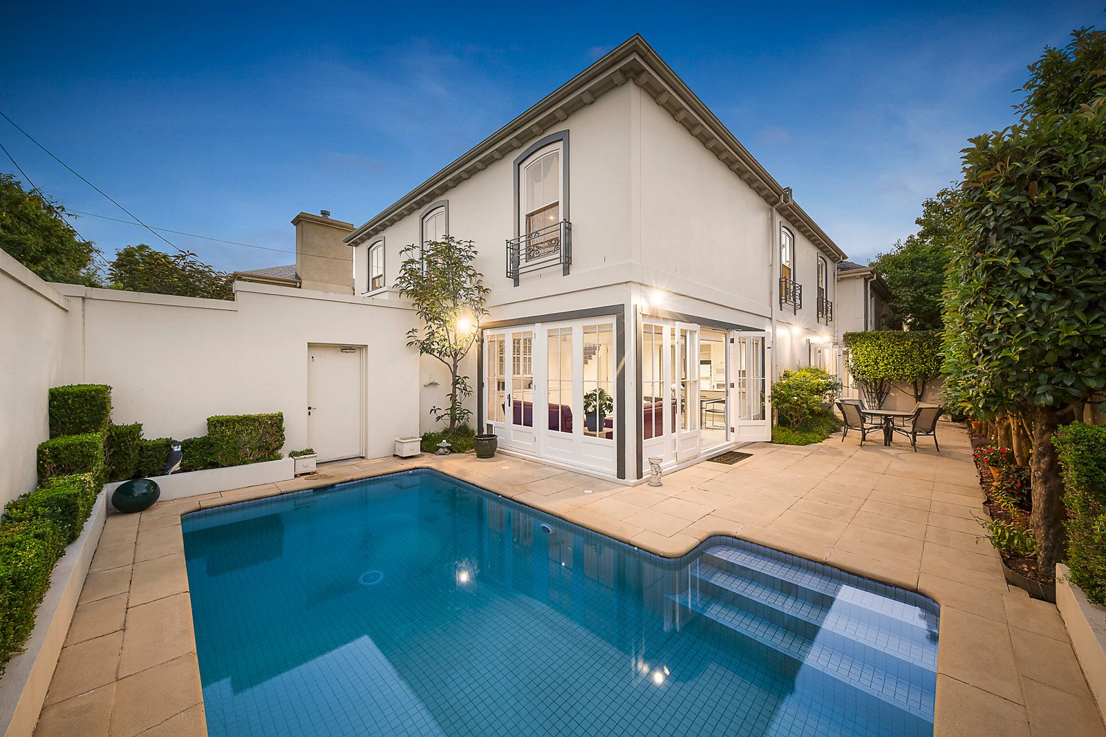 1 Cloverdale Avenue, Toorak, VIC
