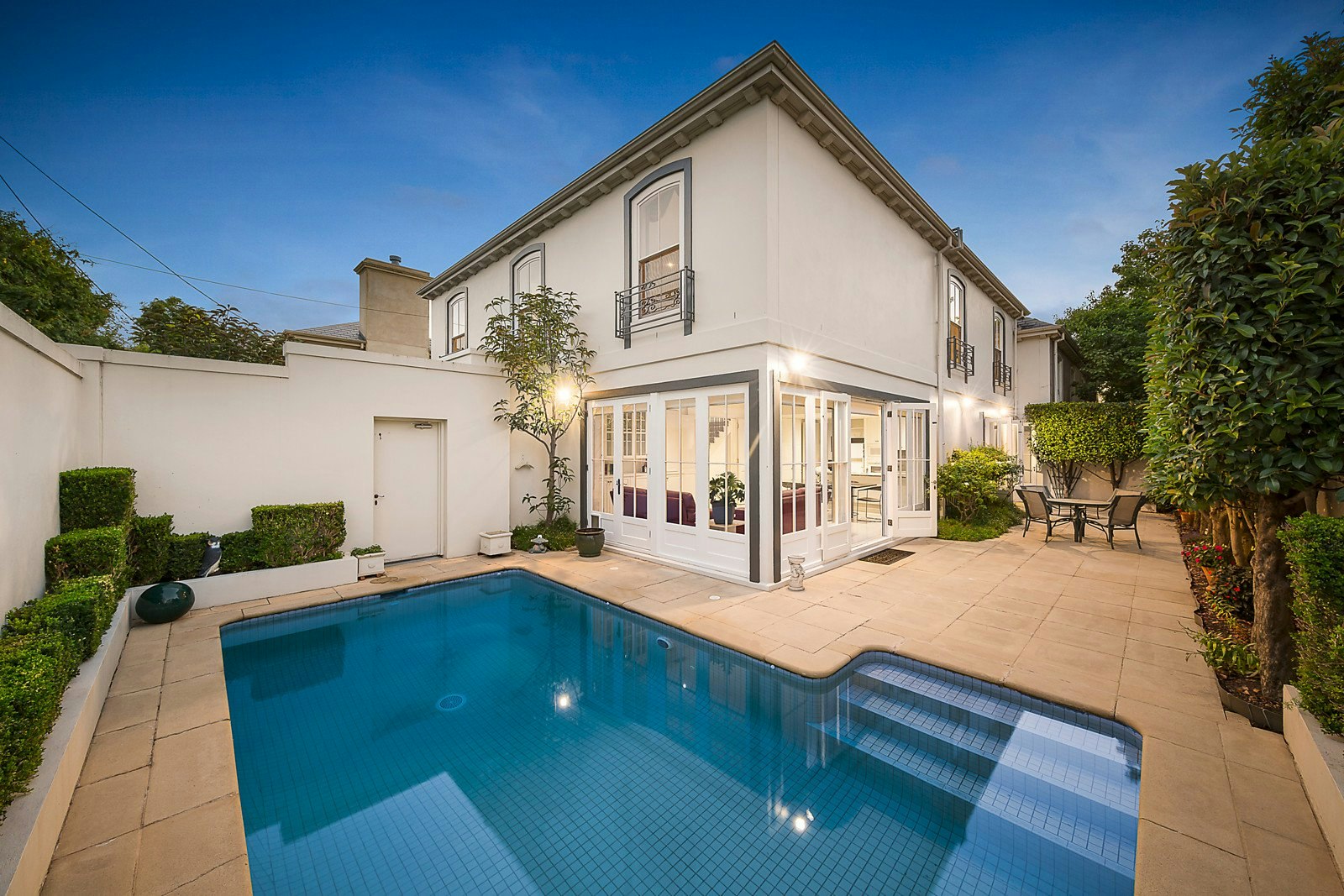 1 Cloverdale Avenue, Toorak, VIC