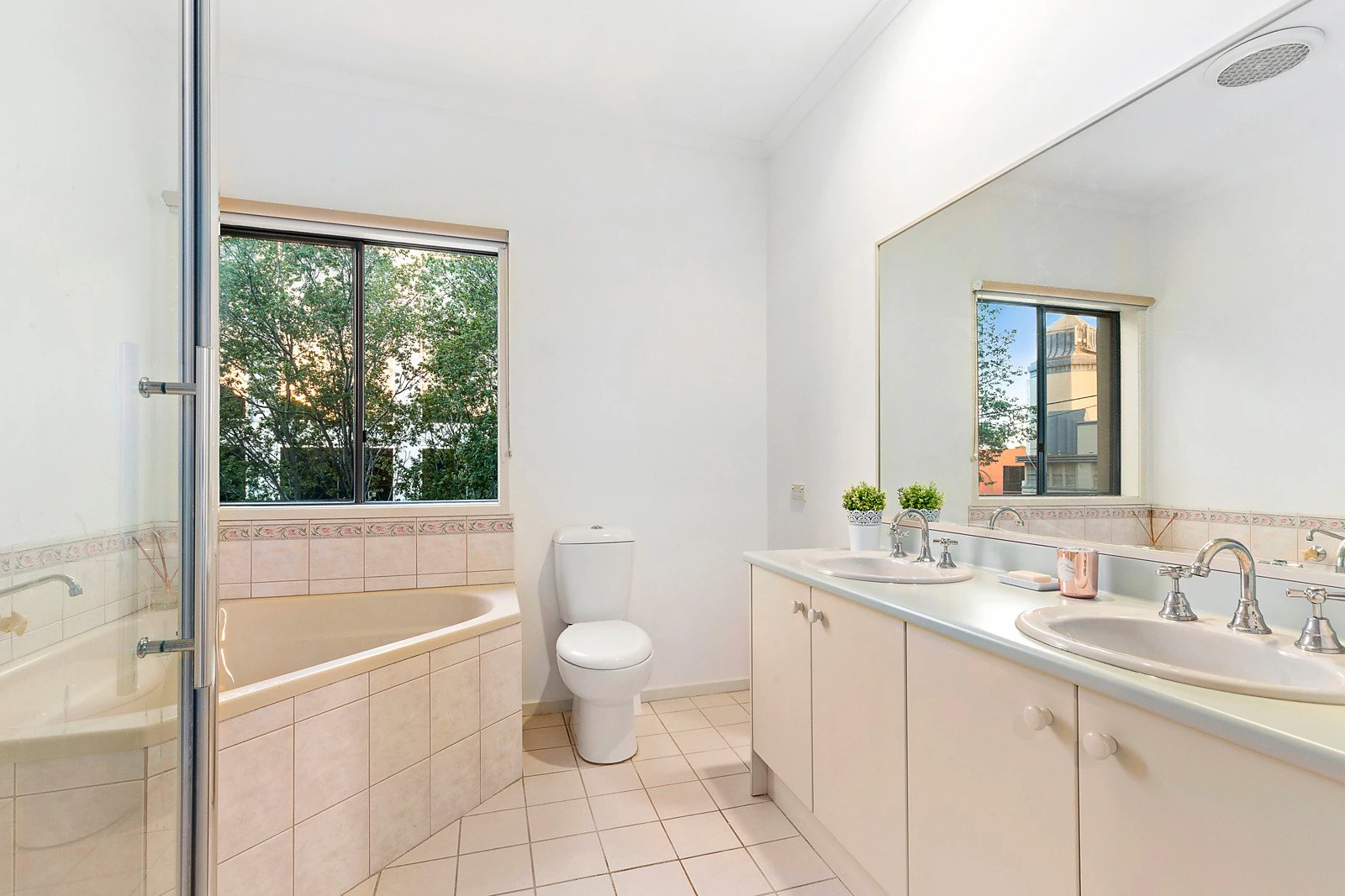 1/745-755 Burwood Road, Hawthorn East, VIC