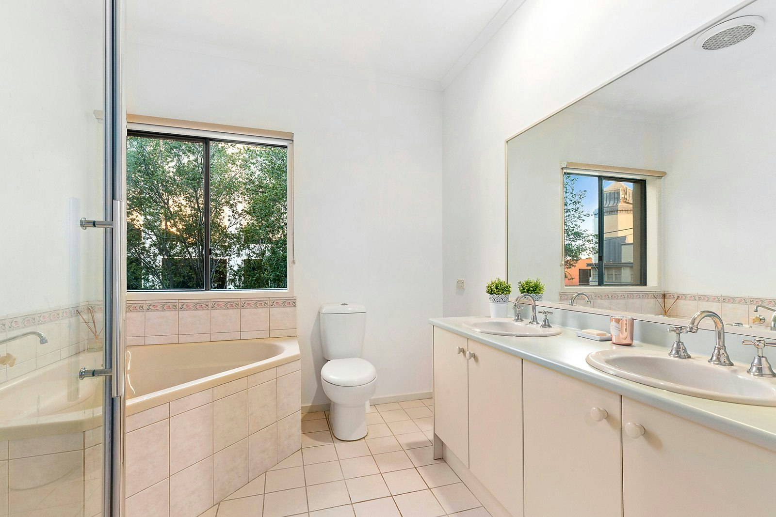 1/745-755 Burwood Road, Hawthorn East, VIC