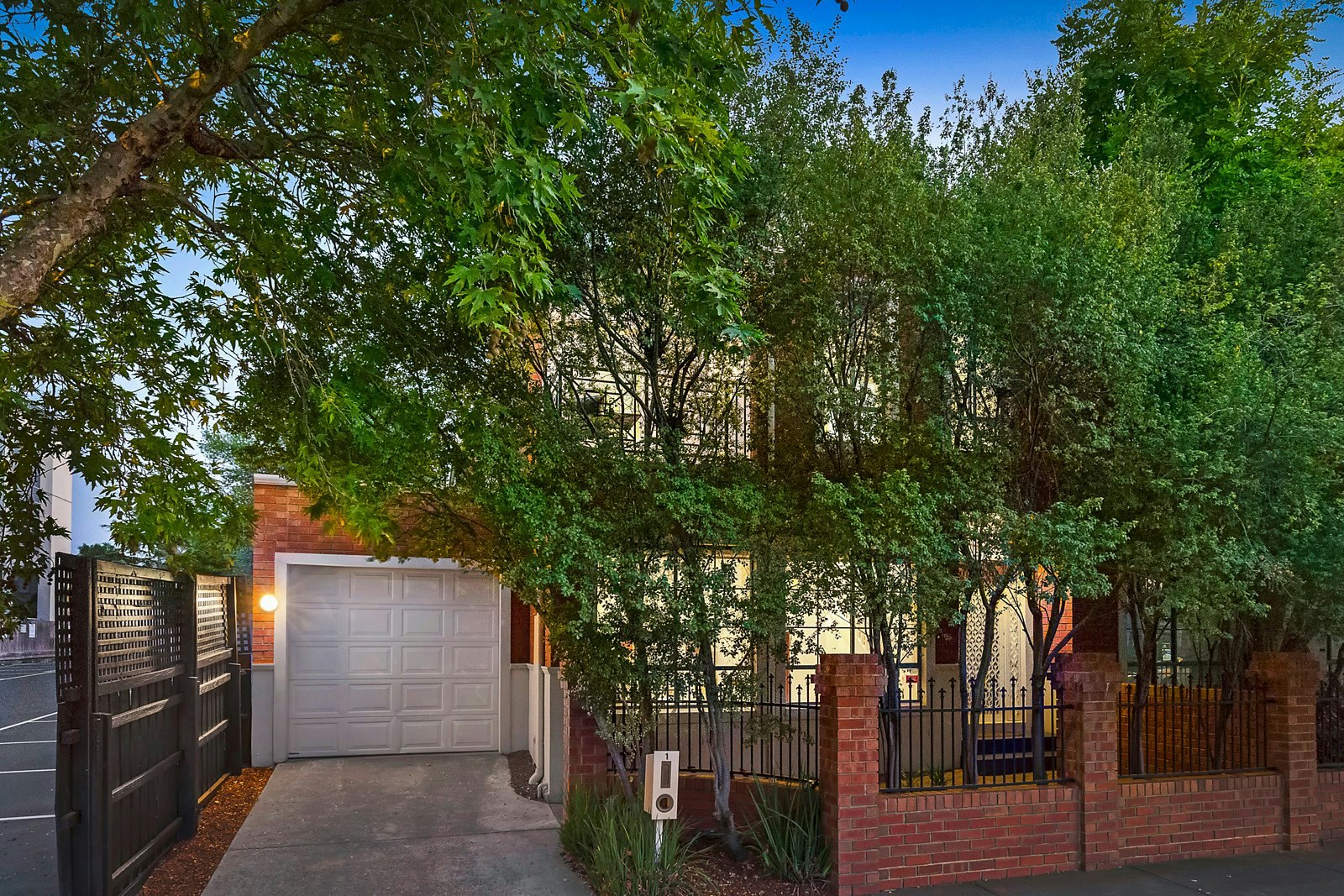 1/745-755 Burwood Road, Hawthorn East, VIC