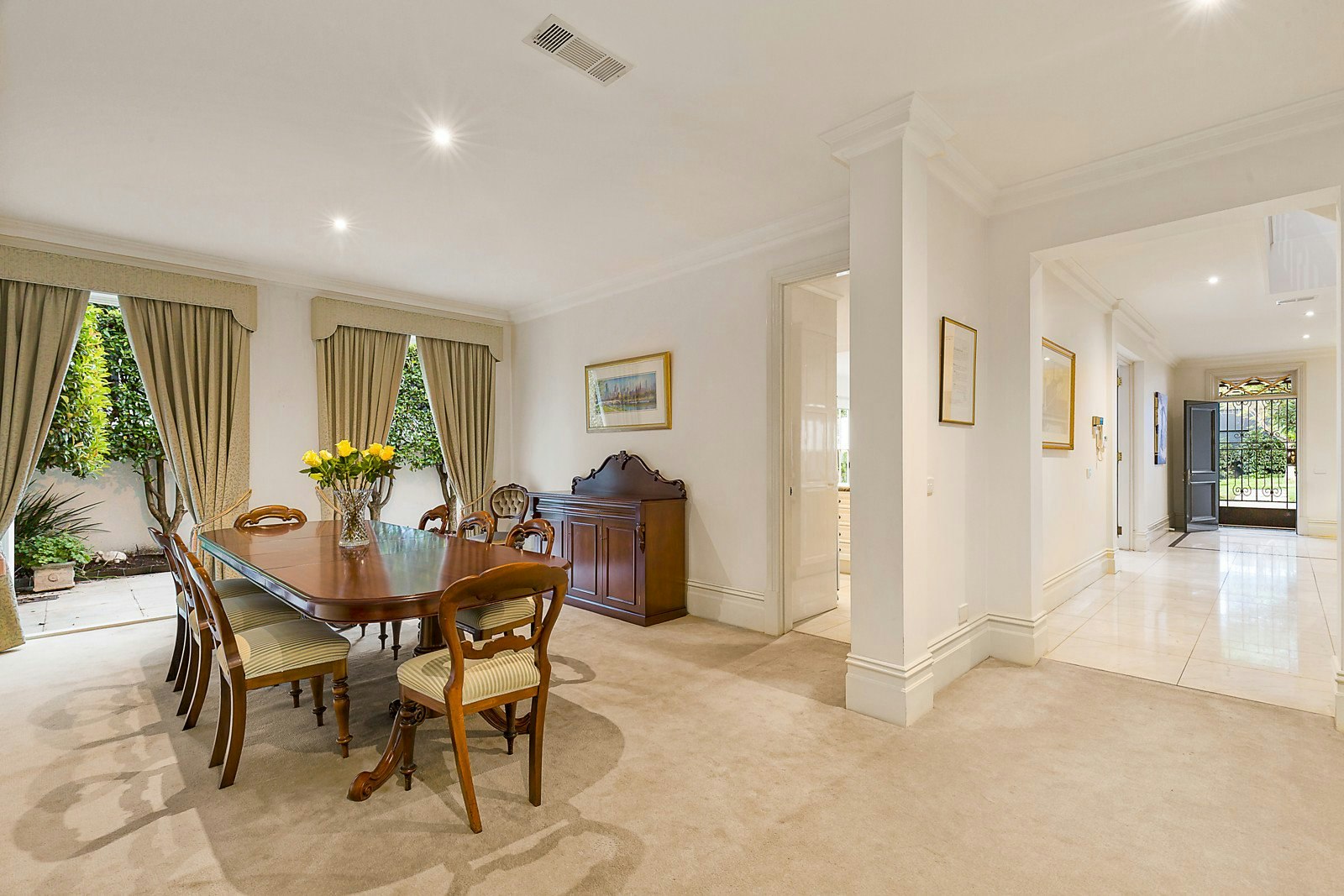 1 Cloverdale Avenue, Toorak, VIC