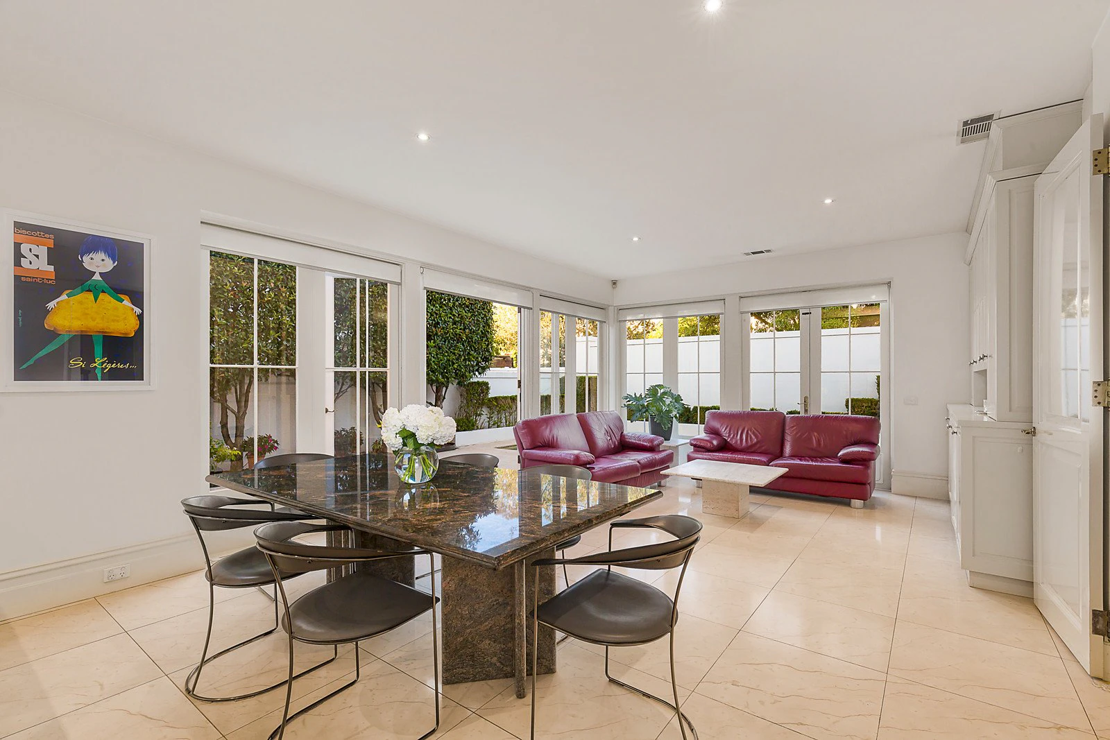 1 Cloverdale Avenue, Toorak, VIC