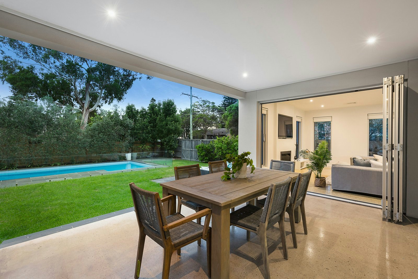 47 Linacre Road, Hampton, VIC