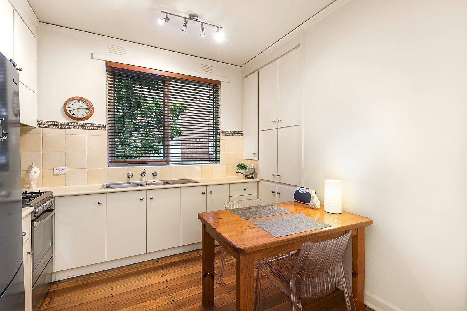 2/112 Riversdale Road, Hawthorn, VIC