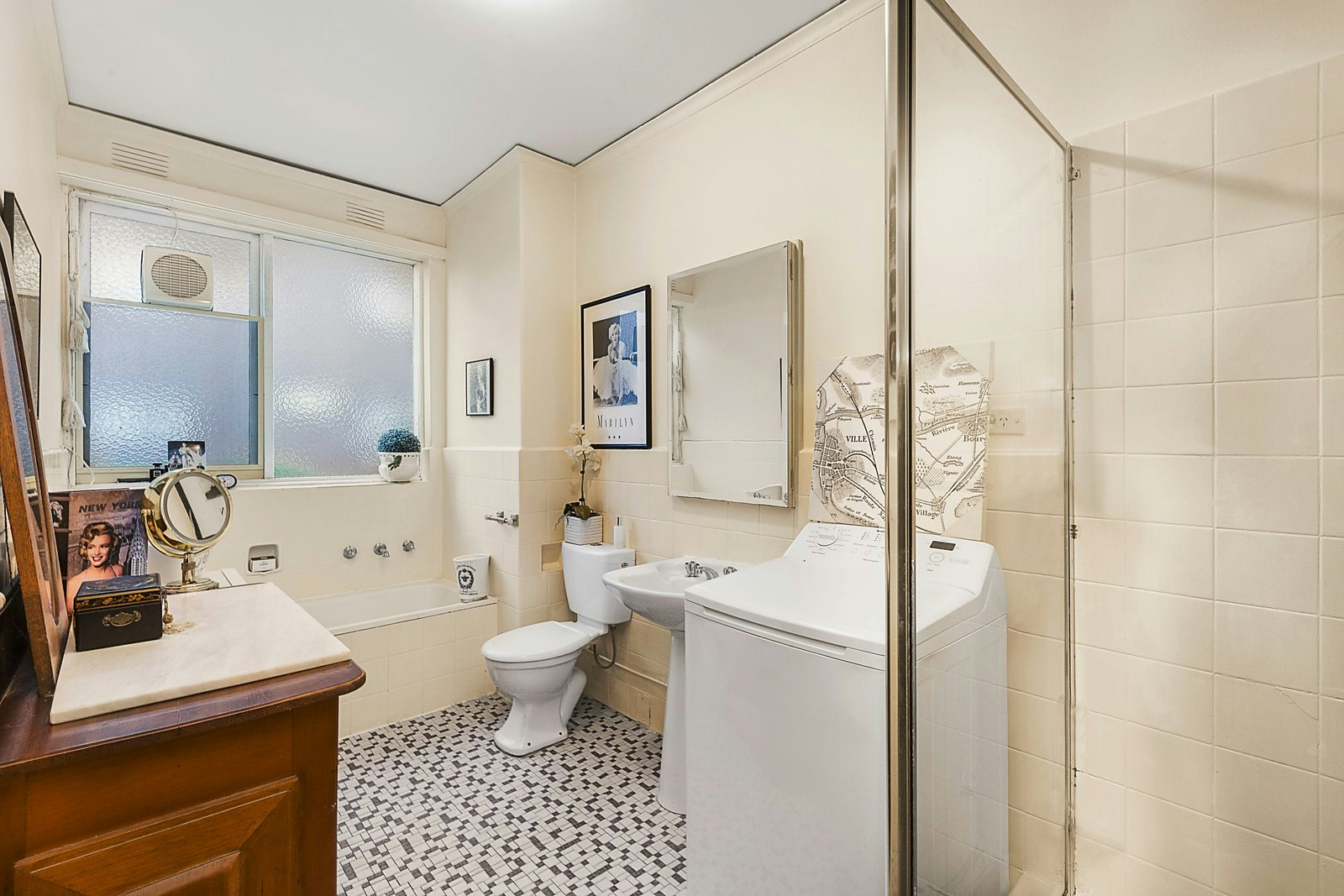 2/112 Riversdale Road, Hawthorn, VIC