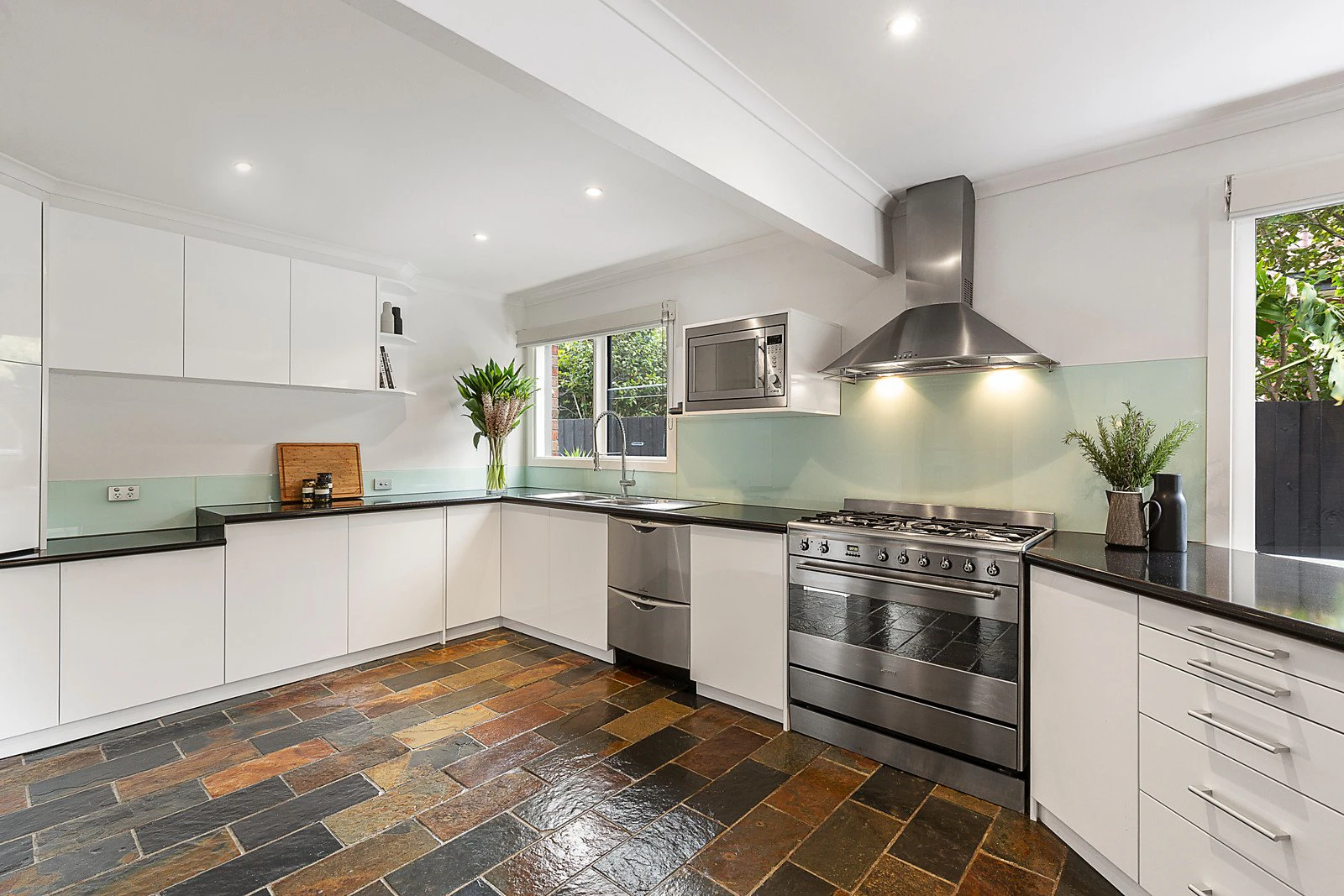 10 Myrniong Street, Glen Iris, VIC