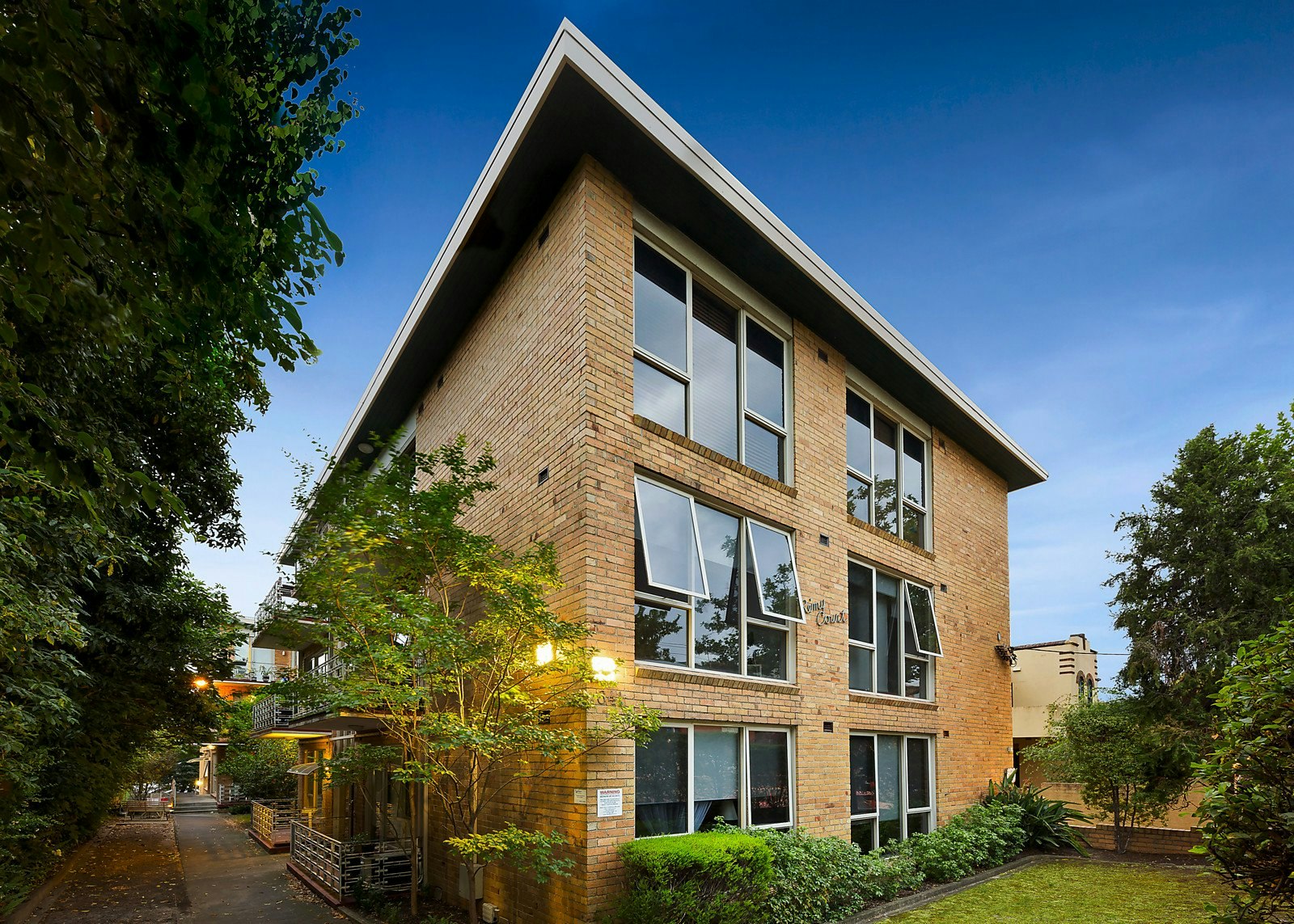 9/641 Malvern Road, Toorak, VIC