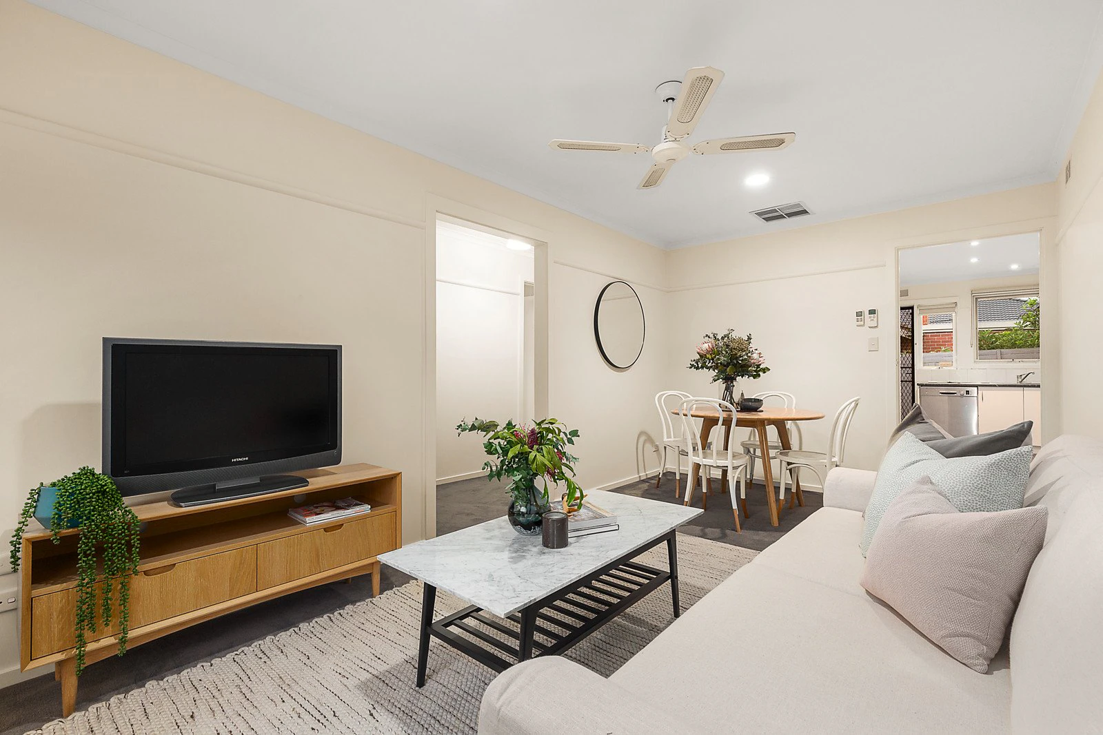 2/39 Victoria Crescent, Mont Albert, VIC
