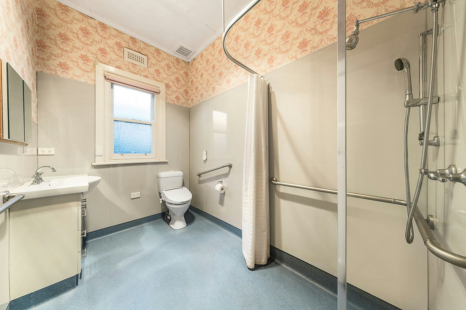 6 Ferndale Road, Glen Iris, VIC