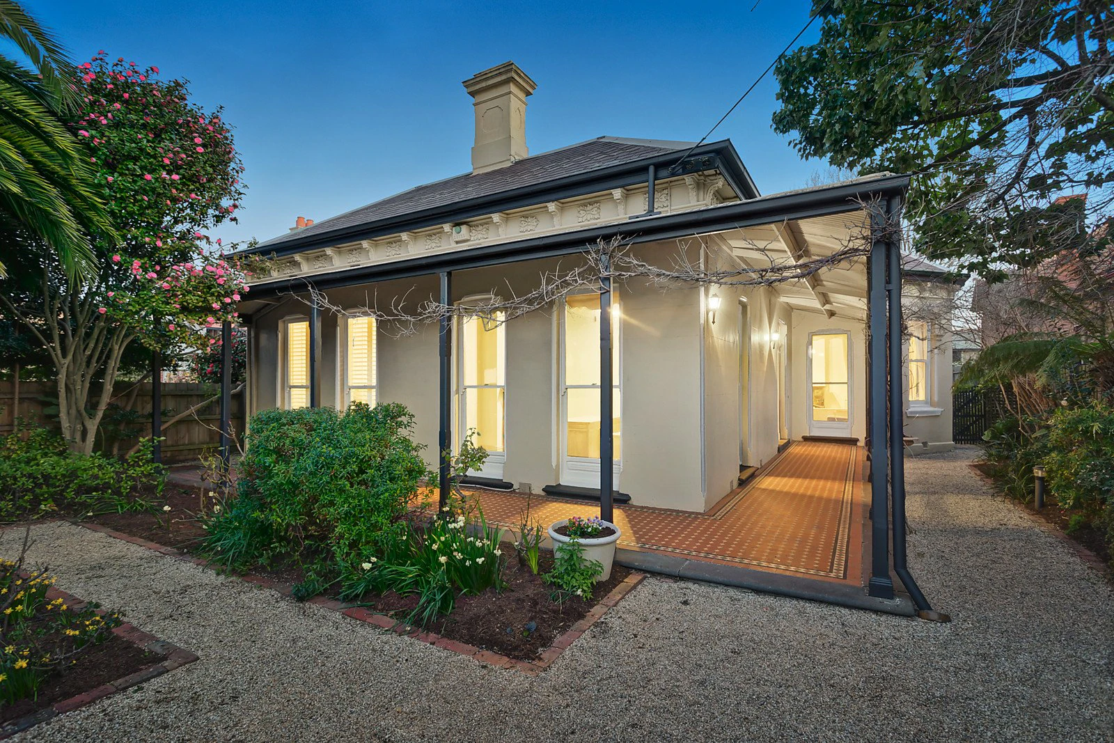 42 Canterbury Road, Camberwell, VIC