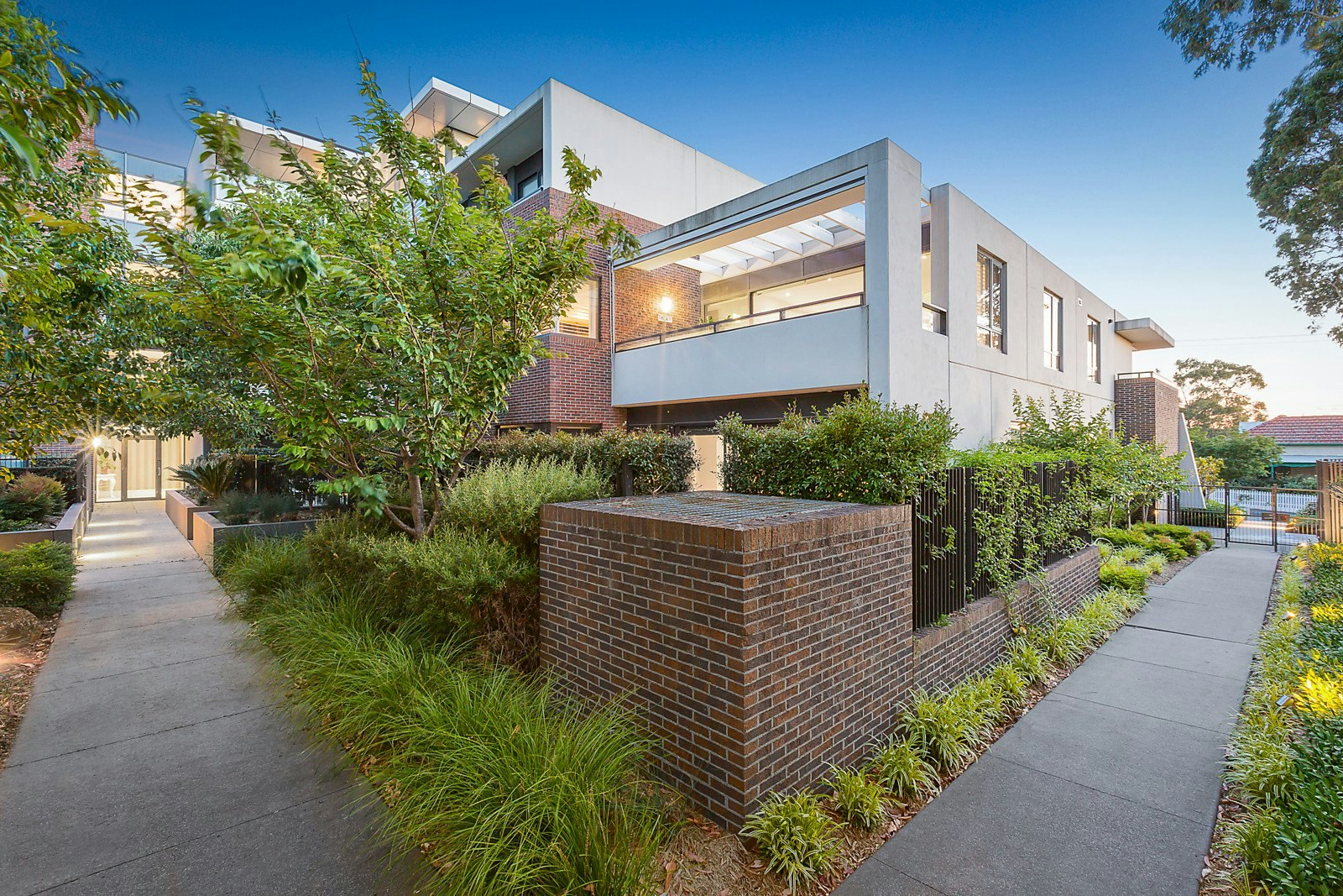 202/33 Wattle Road, Hawthorn, VIC